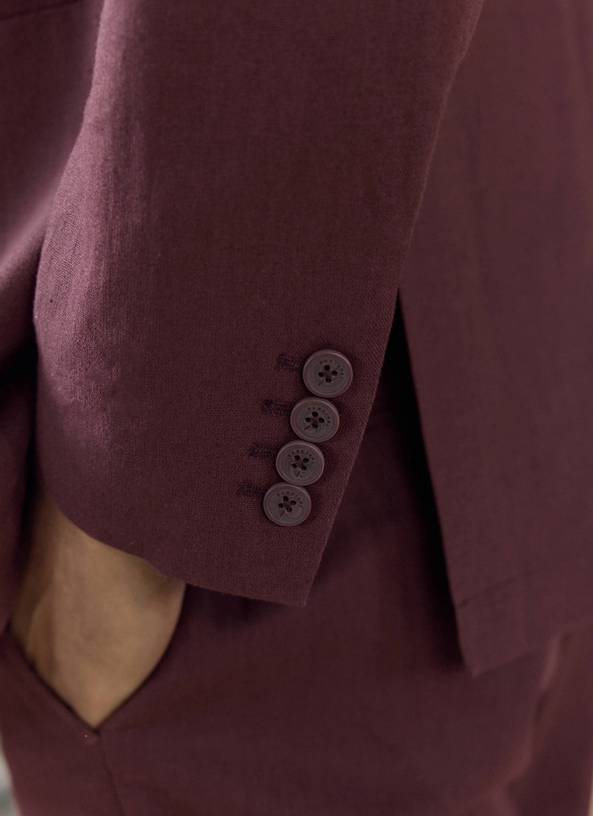 102-tailored-blazer-linen-merlot-3.webp Tailored Blazer | Linen | Merlot