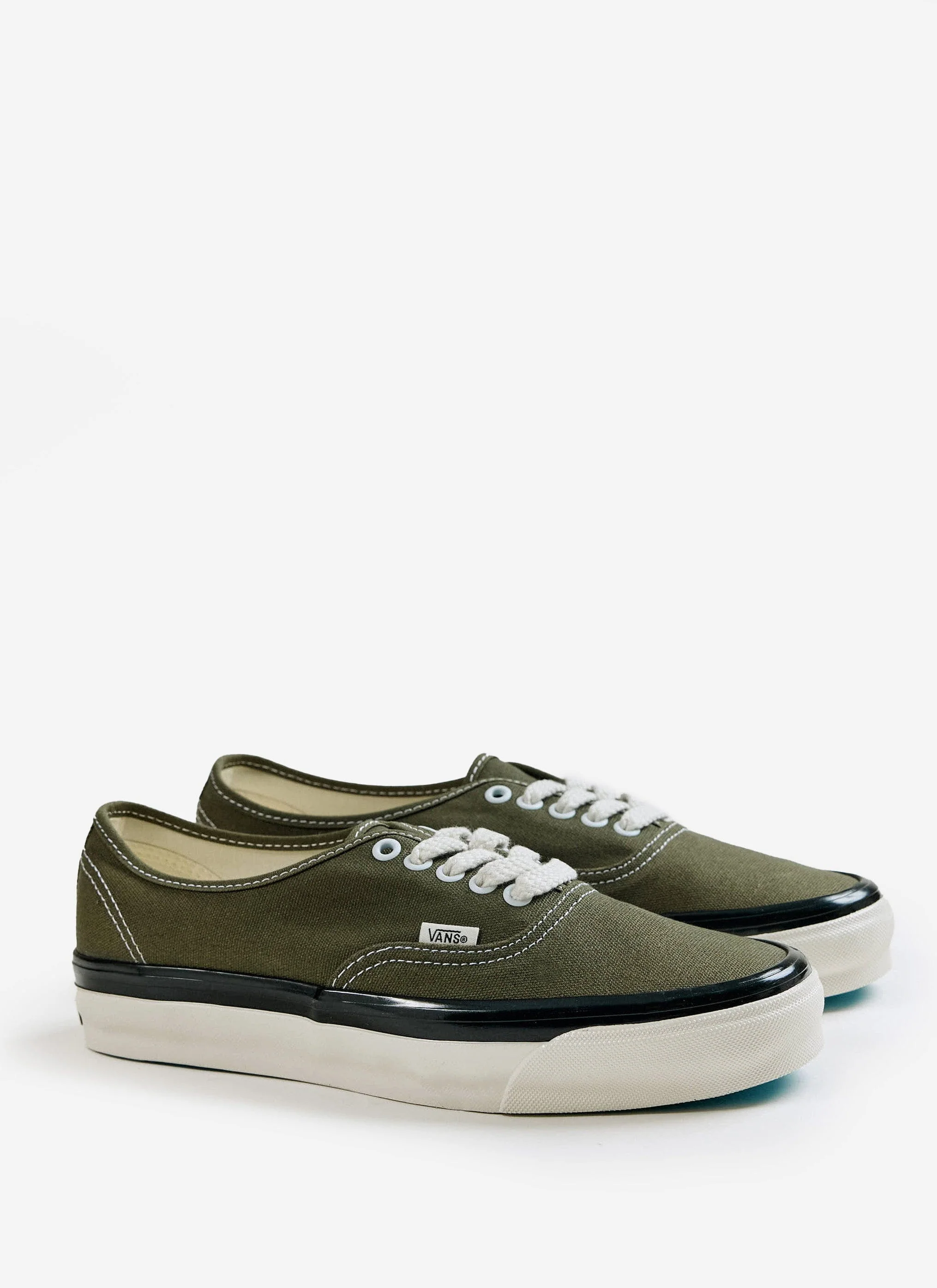 1119-vans-premium-authentic-44-shoe-olive-1.webp Vans | Premium Authentic 44 Shoe | Olive