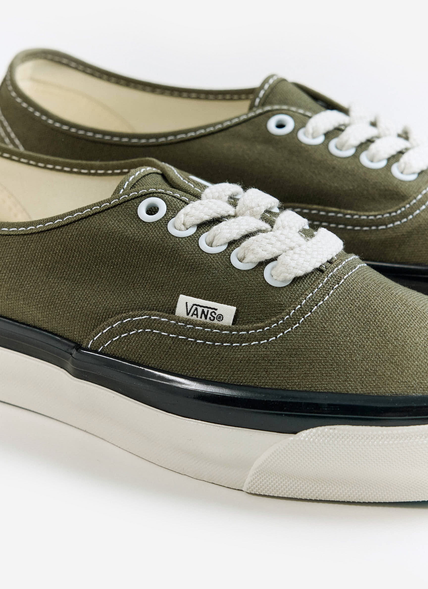 1119-vans-premium-authentic-44-shoe-olive-3.jpg Vans | Premium Authentic 44 Shoe | Olive