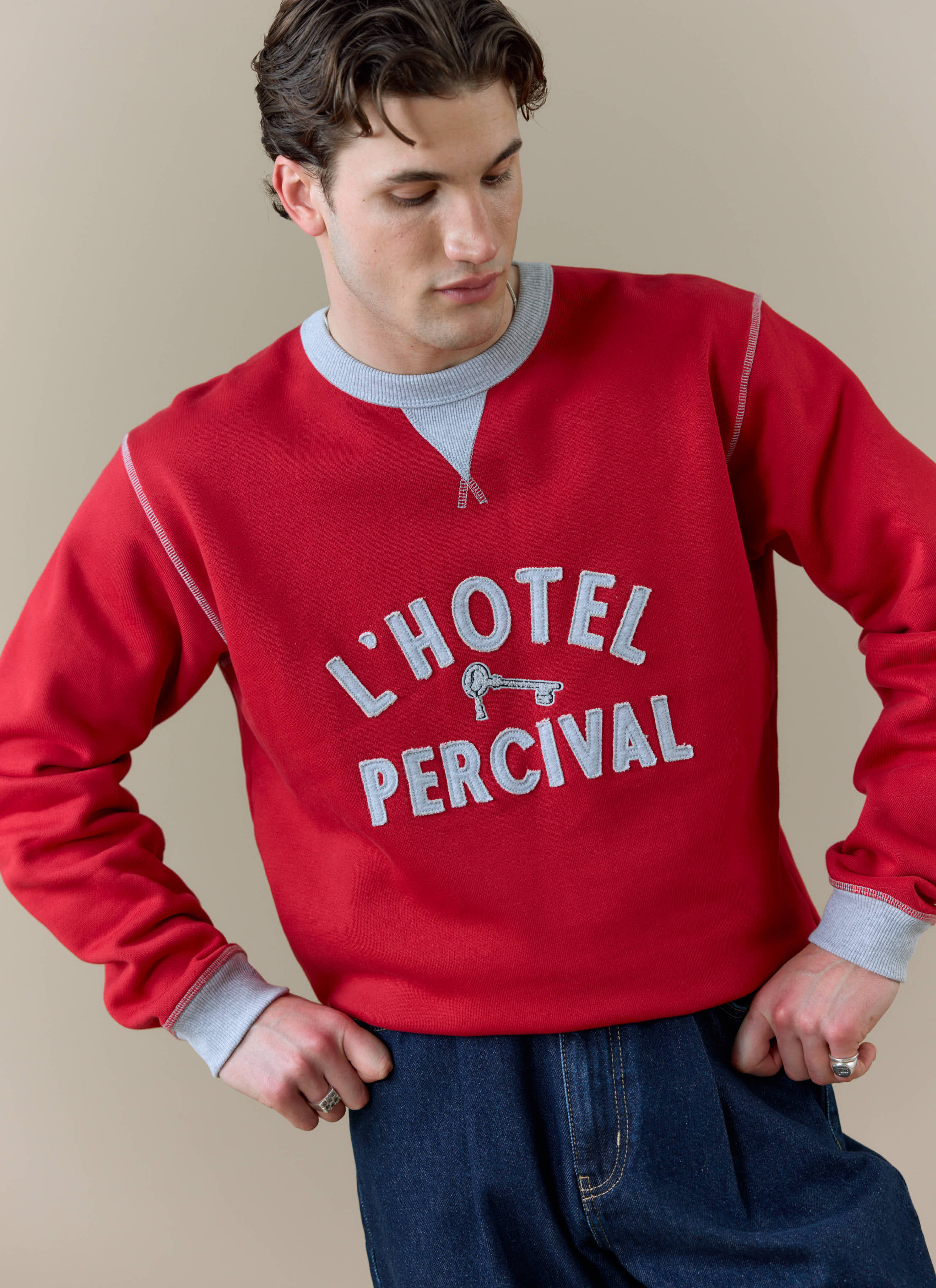 1210-ronald-sweatshirt-organic-cotton-red-1.jpg Ronald Sweatshirt | Organic Cotton | Red