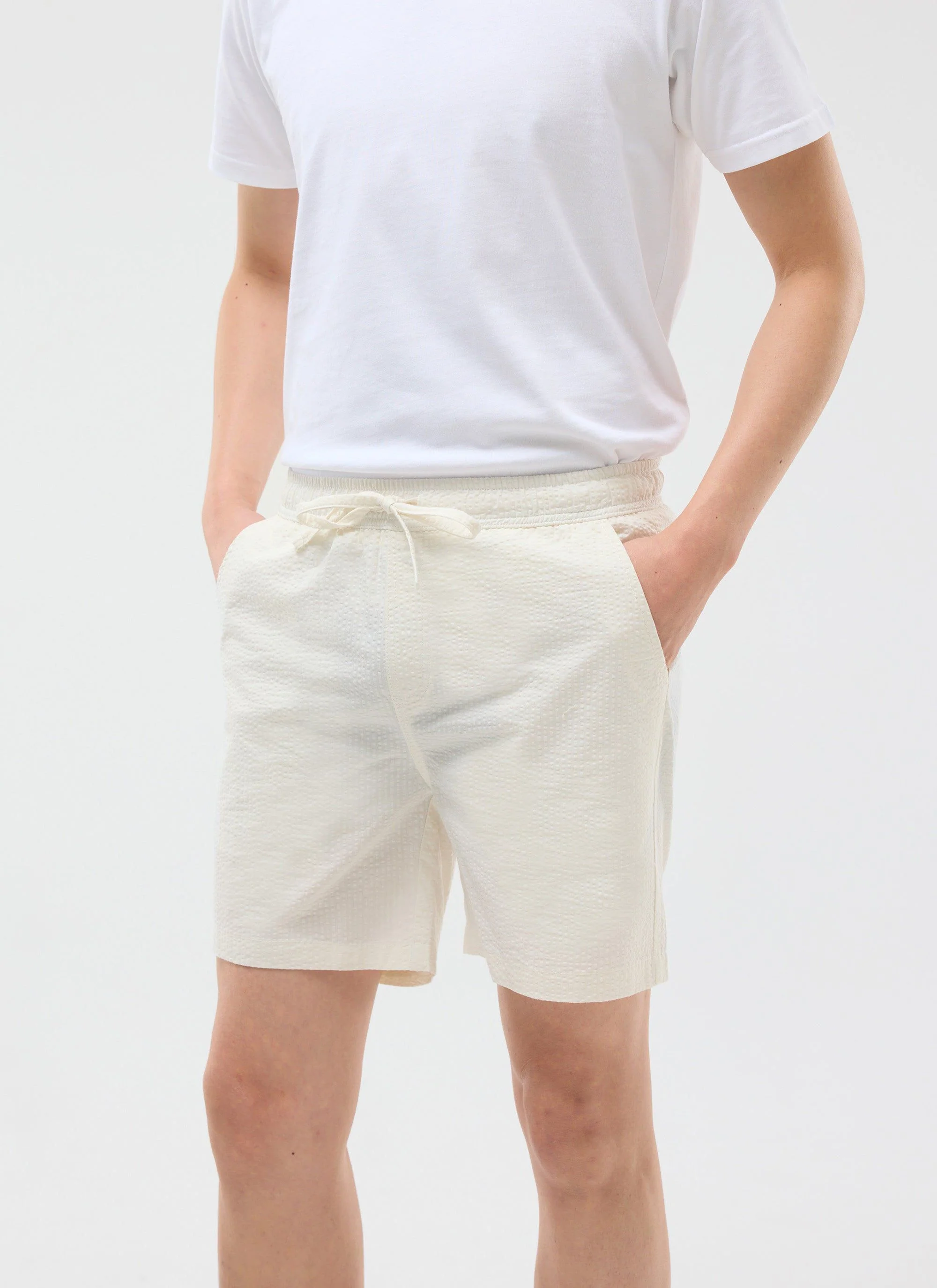 1287-classic-shorts-seersucker-cream-4.webp Classic Shorts | Seersucker | Cream
