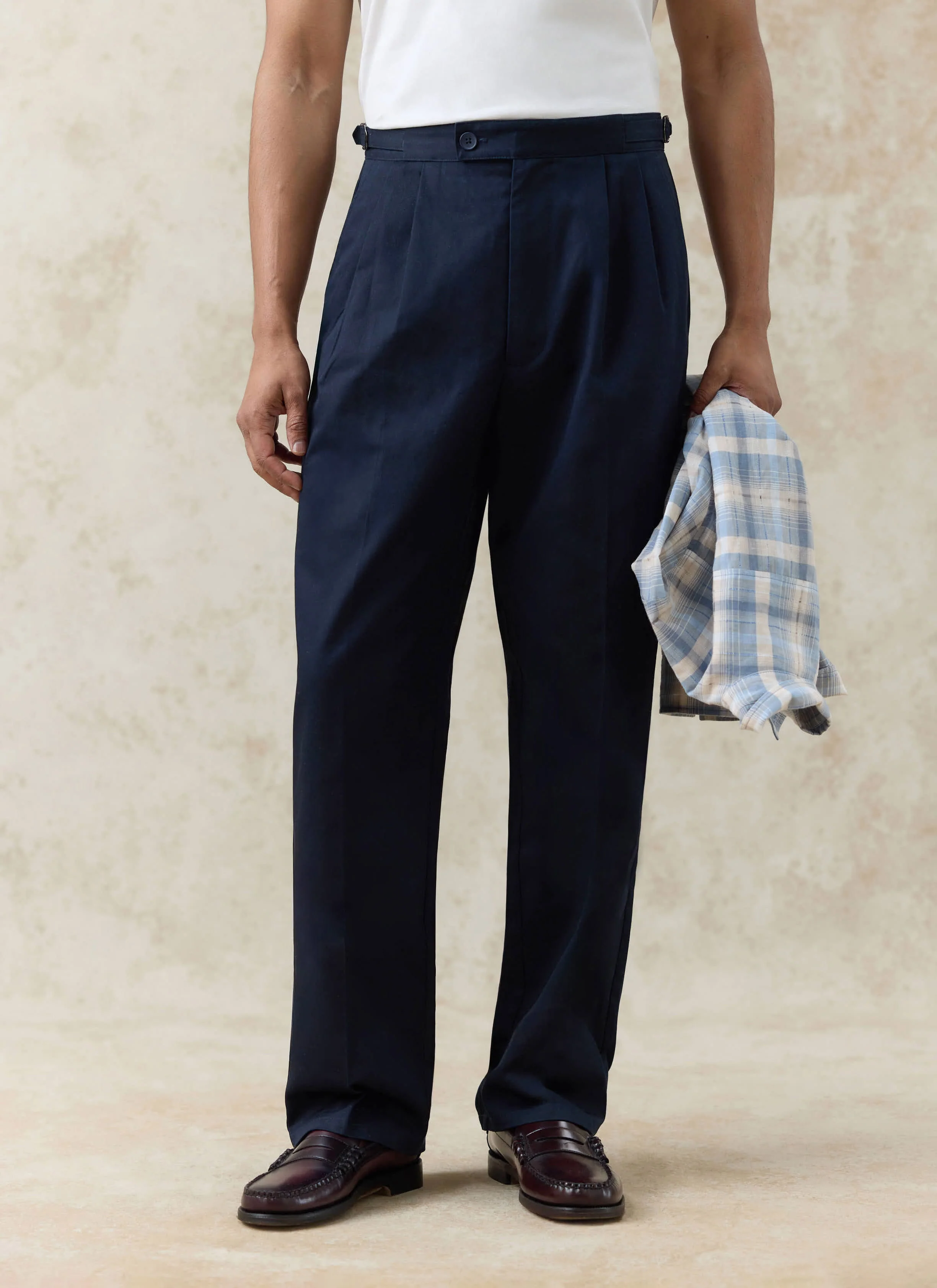 135-blake-double-pleated-trousers-cotton-navy-4.webp Blake Double Pleated Trousers | Cotton | Navy