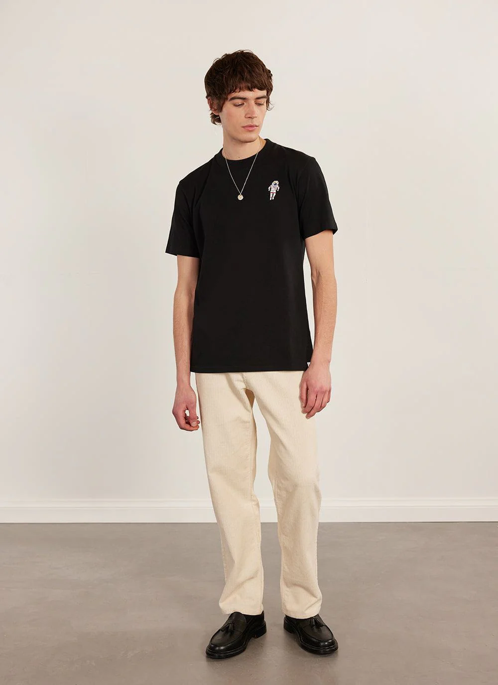 1428-spaceman-t-shirt-embroidered-organic-cotton-black-7.webp Spaceman T Shirt | Embroidered Organic Cotton | Black