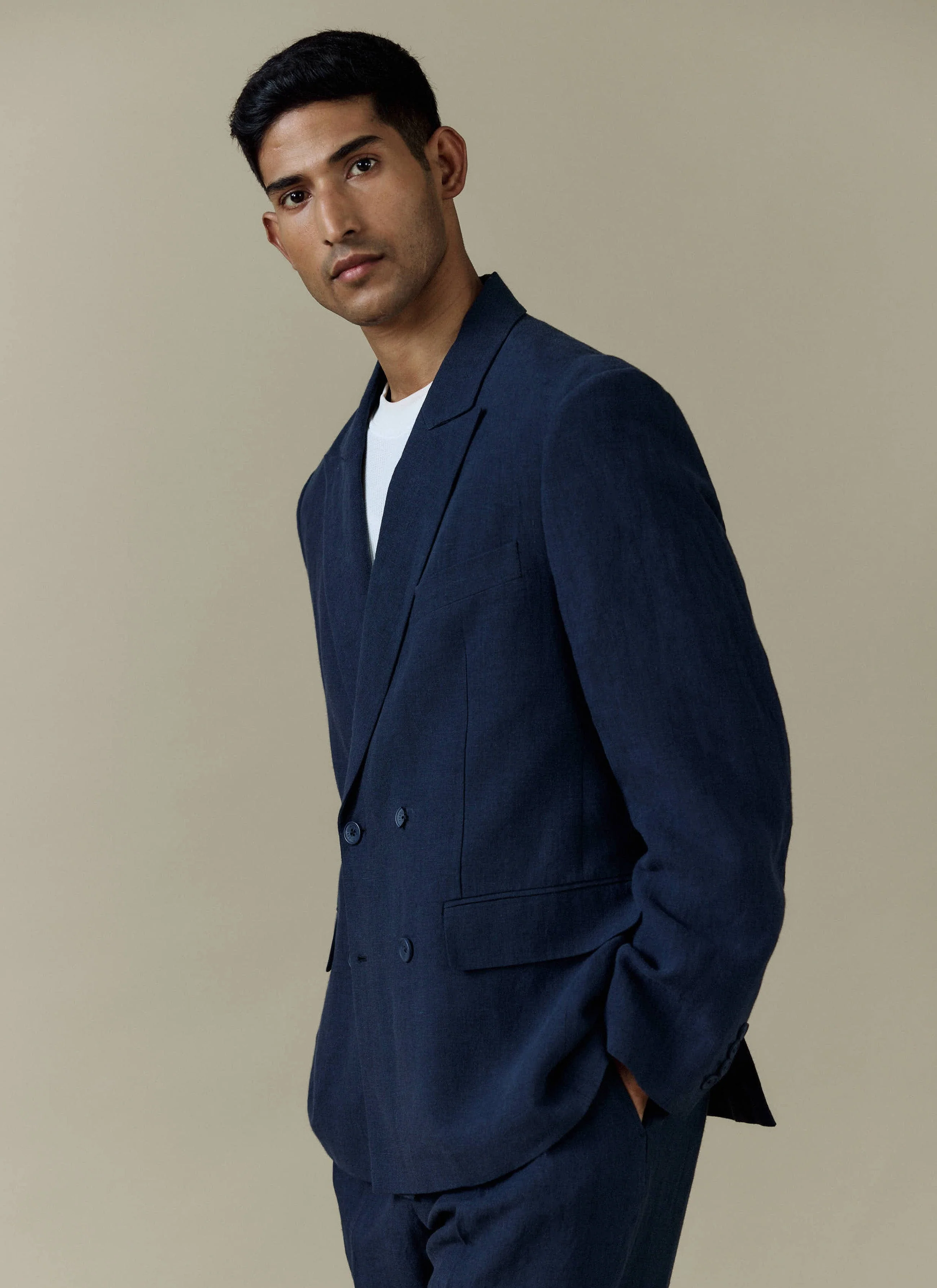 1442-clifton-double-breasted-blazer-linen-navy-8.webp Clifton Double Breasted Blazer | Linen | Navy