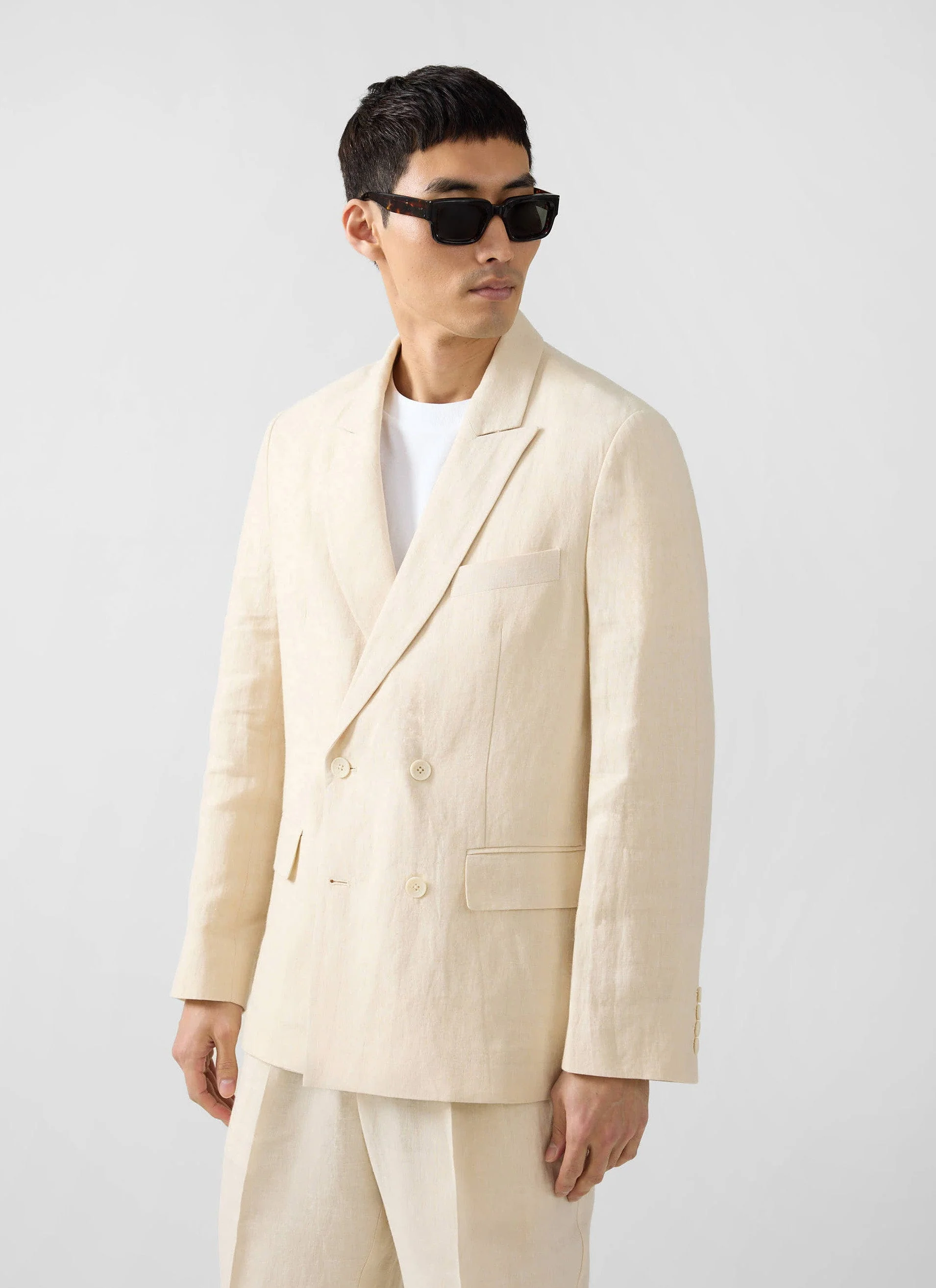 1484-clifton-double-breasted-blazer-linen-cream-2.webp Clifton Double Breasted Blazer | Linen | Cream