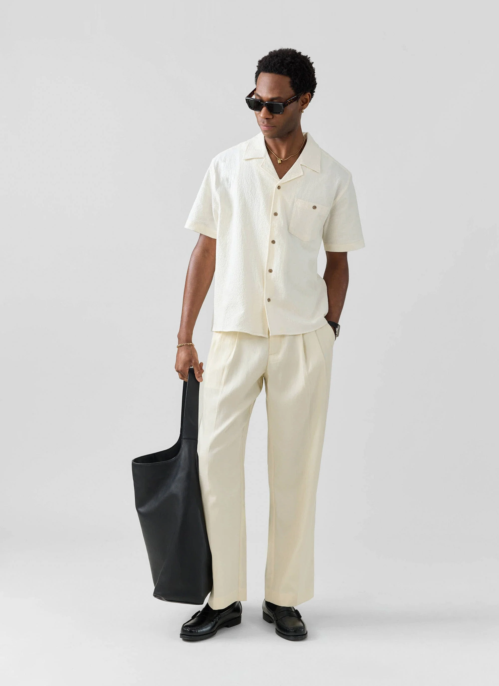 1498-pleated-tailored-trousers-lyocell-cream-5.webp Pleated Tailored Trousers | Lyocell | Cream