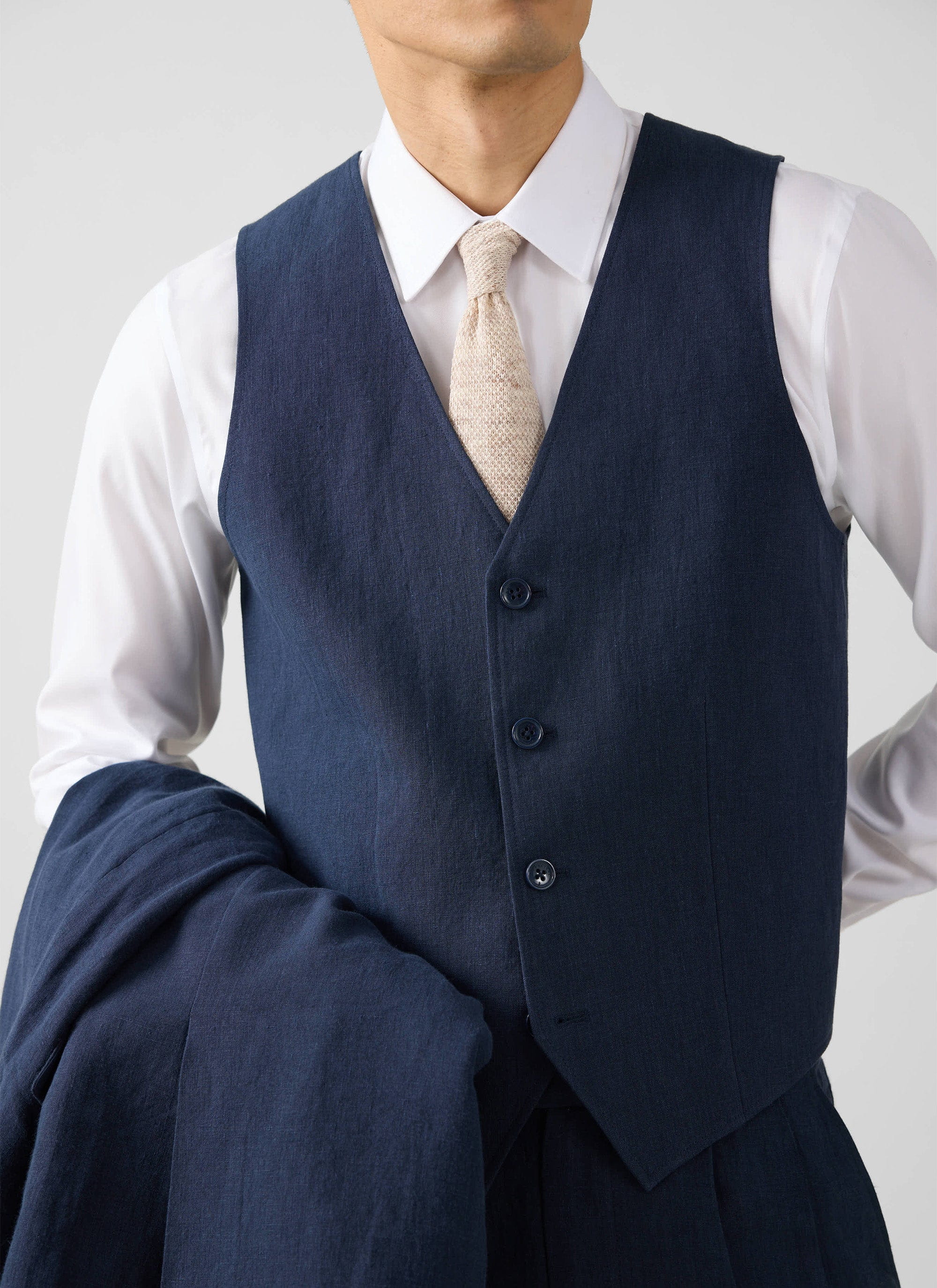 1524-waistcoat-linen-navy-5.jpg Waistcoat | Linen | Navy
