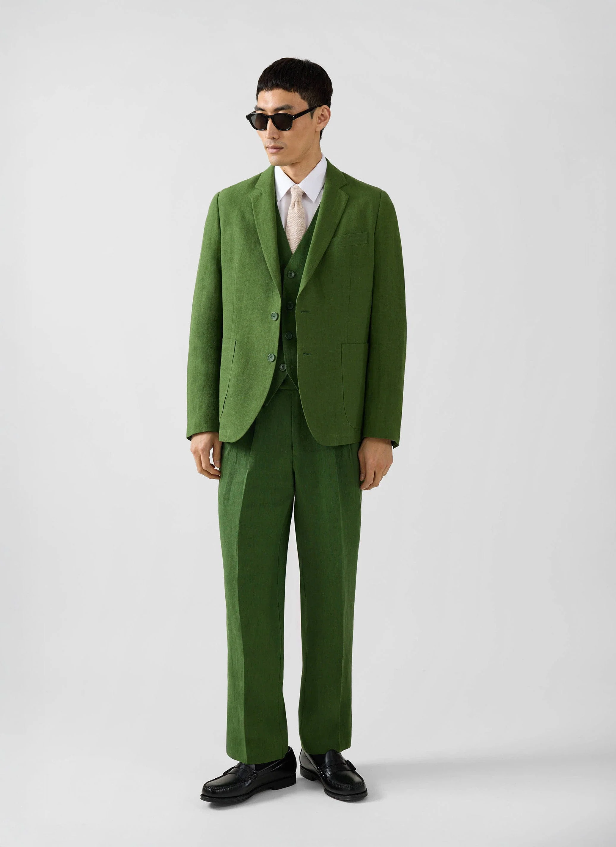 1558-waistcoat-linen-forest-2.webp Waistcoat | Linen | Forest