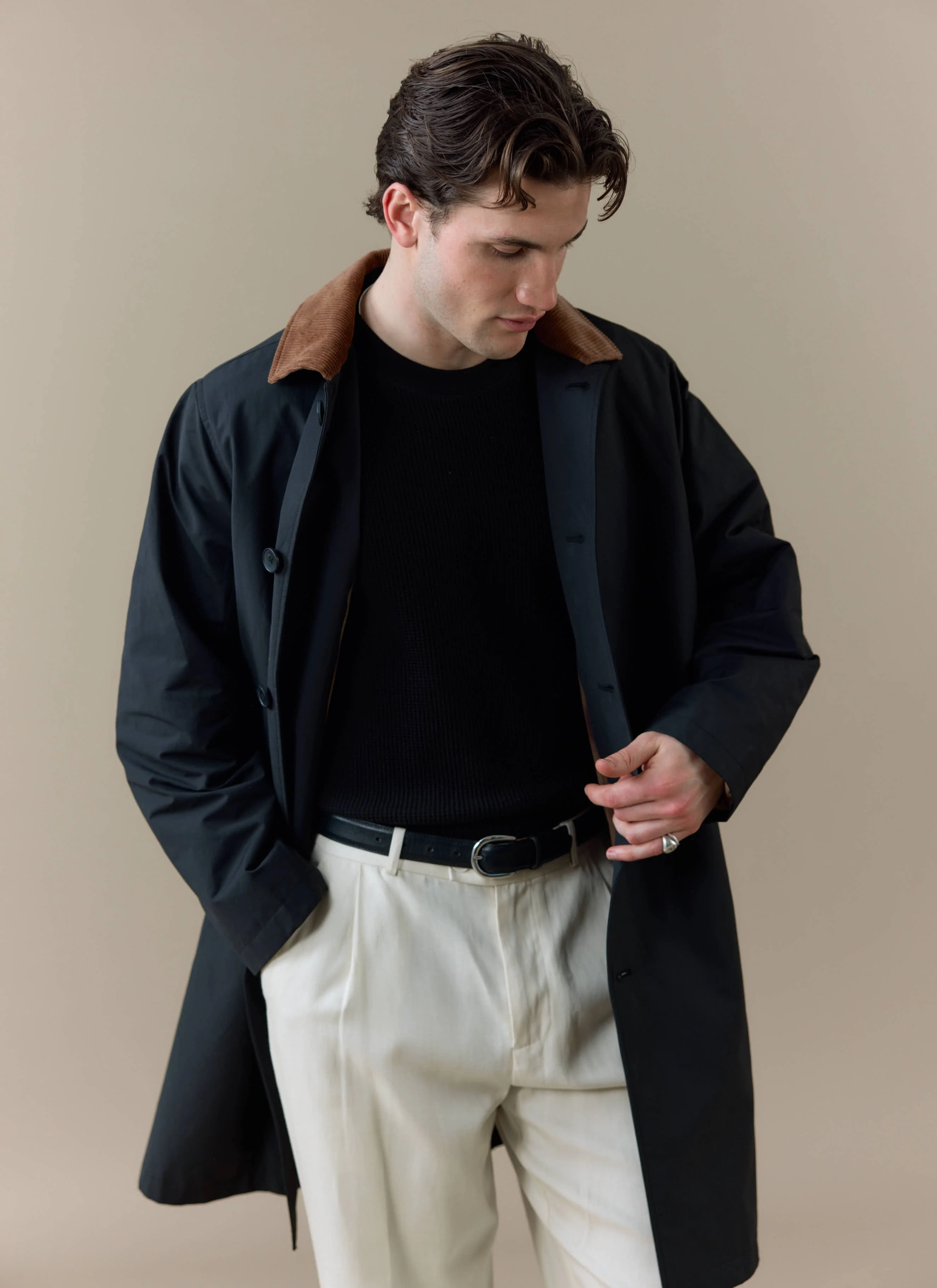 1570-cord-collar-relaxed-trench-coat-cotton-black-6.webp Cord Collar Relaxed Trench Coat | Cotton | Black