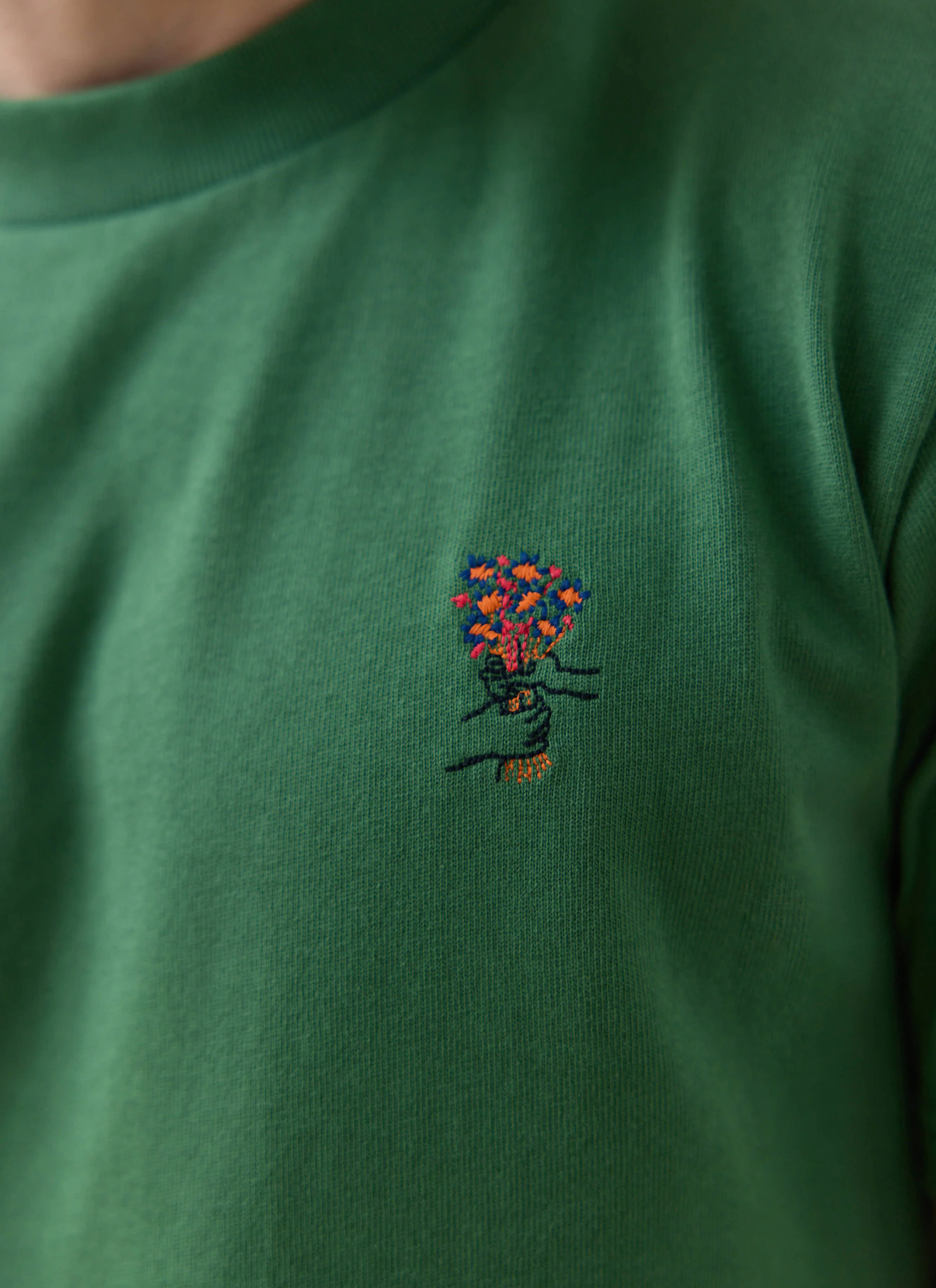 1664-davies-embroidered-t-shirt-organic-cotton-forest-1.webp Davies Embroidered T Shirt | Organic Cotton | Forest