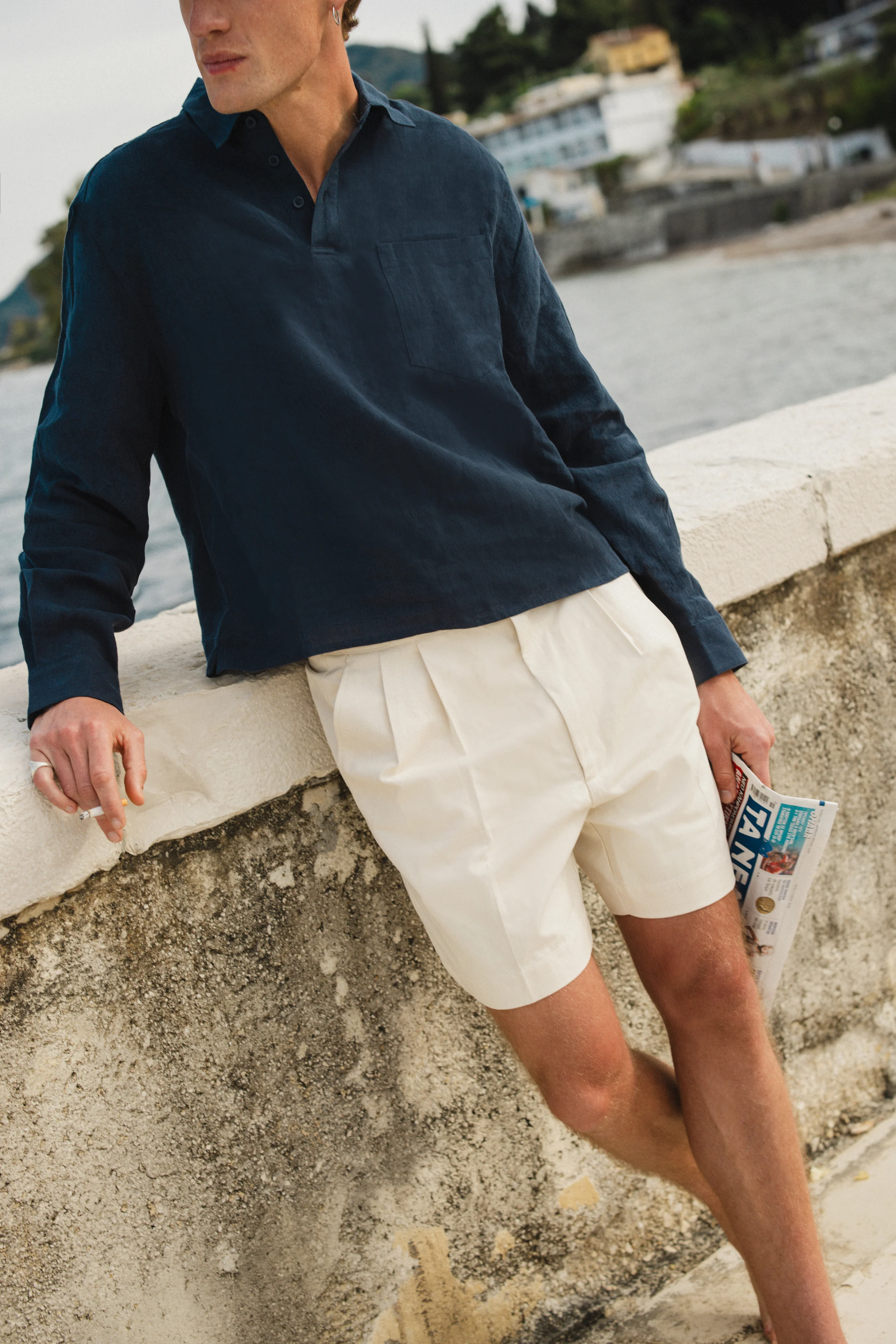 1748-alec-pullover-cropped-shirt-100-linen-navy-1.webp Alec Pullover Cropped Shirt | 100% Linen | Navy