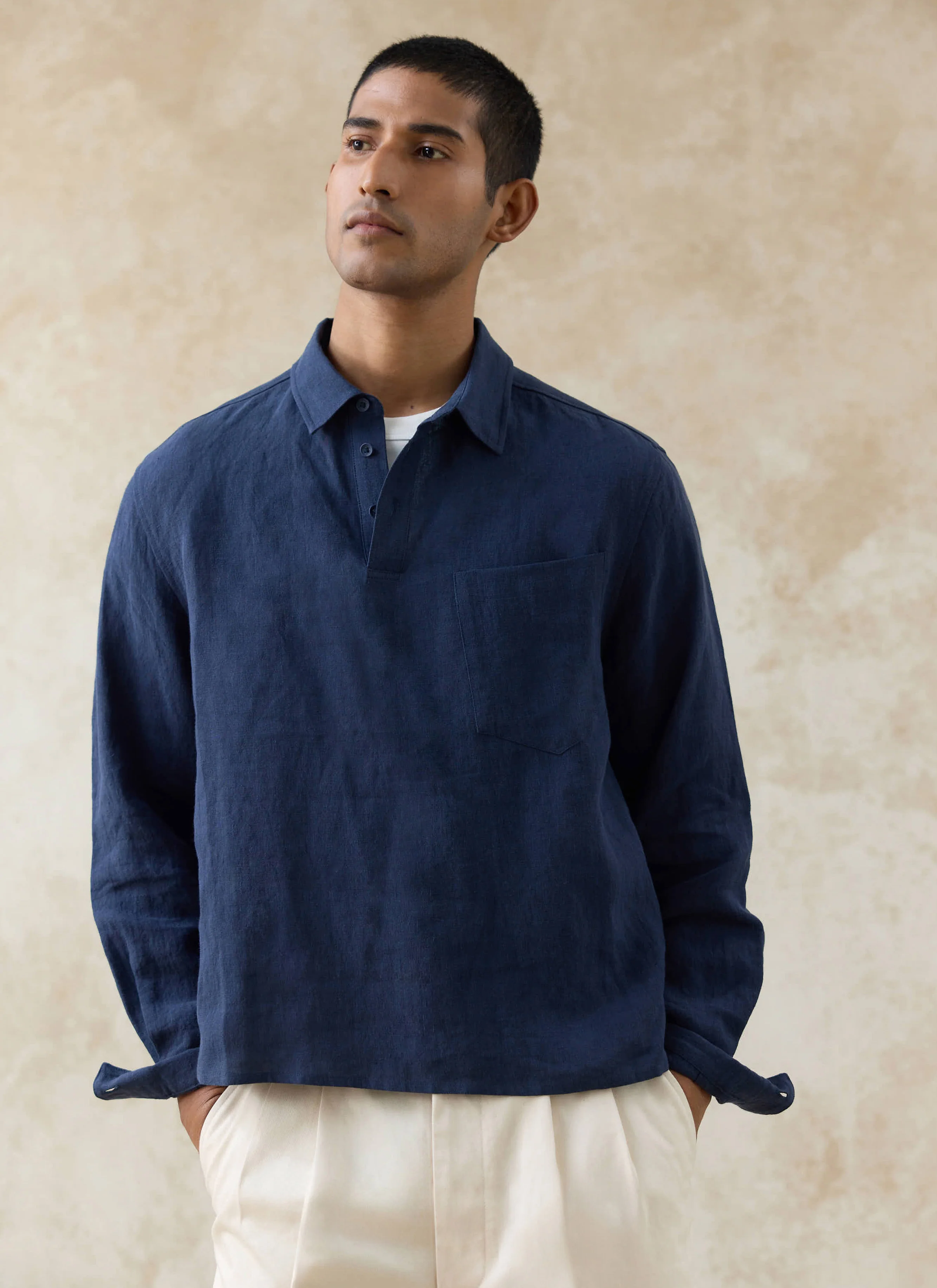 1748-alec-pullover-cropped-shirt-100-linen-navy-7.webp Alec Pullover Cropped Shirt | 100% Linen | Navy
