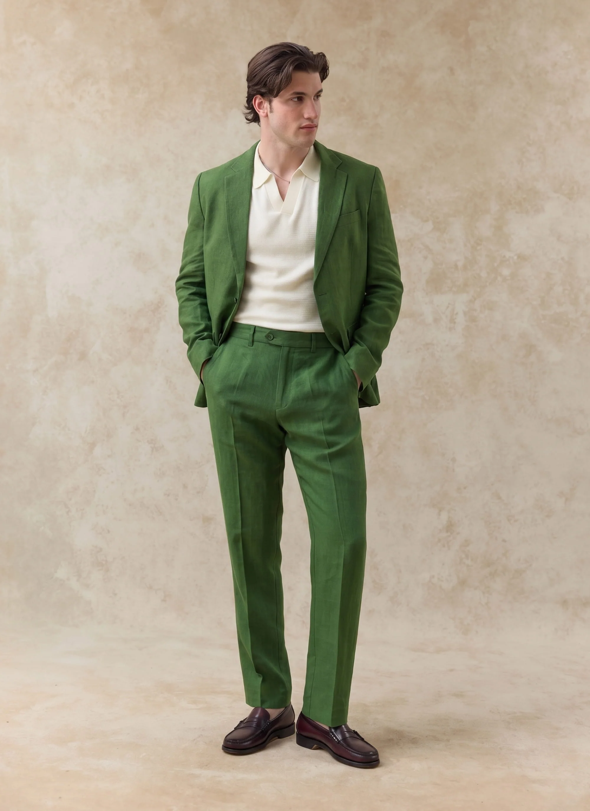 1884-tailored-linen-trousers-forest-2.webp Tailored Linen Trousers | Forest