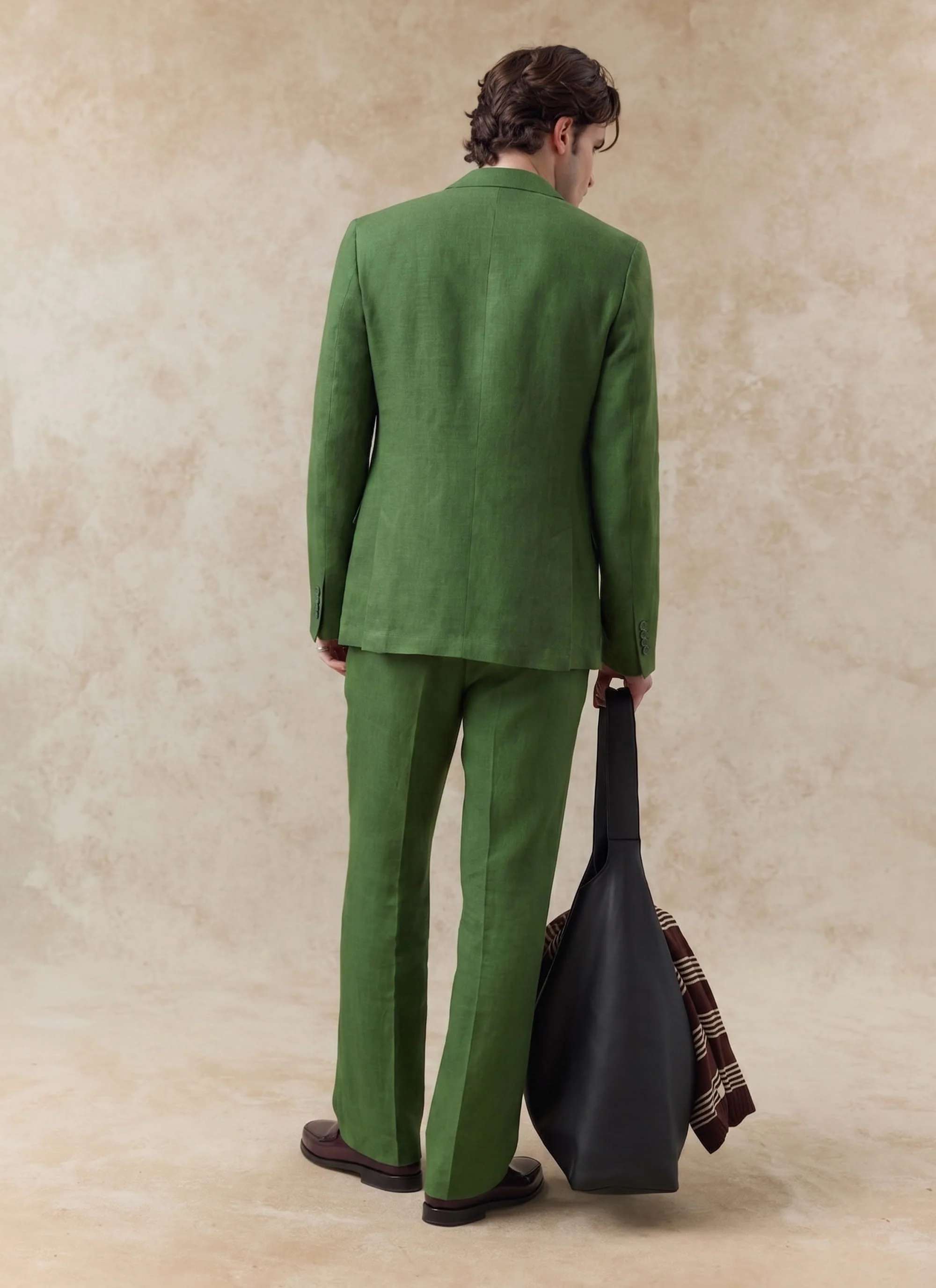 1884-tailored-linen-trousers-forest-3.webp Tailored Linen Trousers | Forest