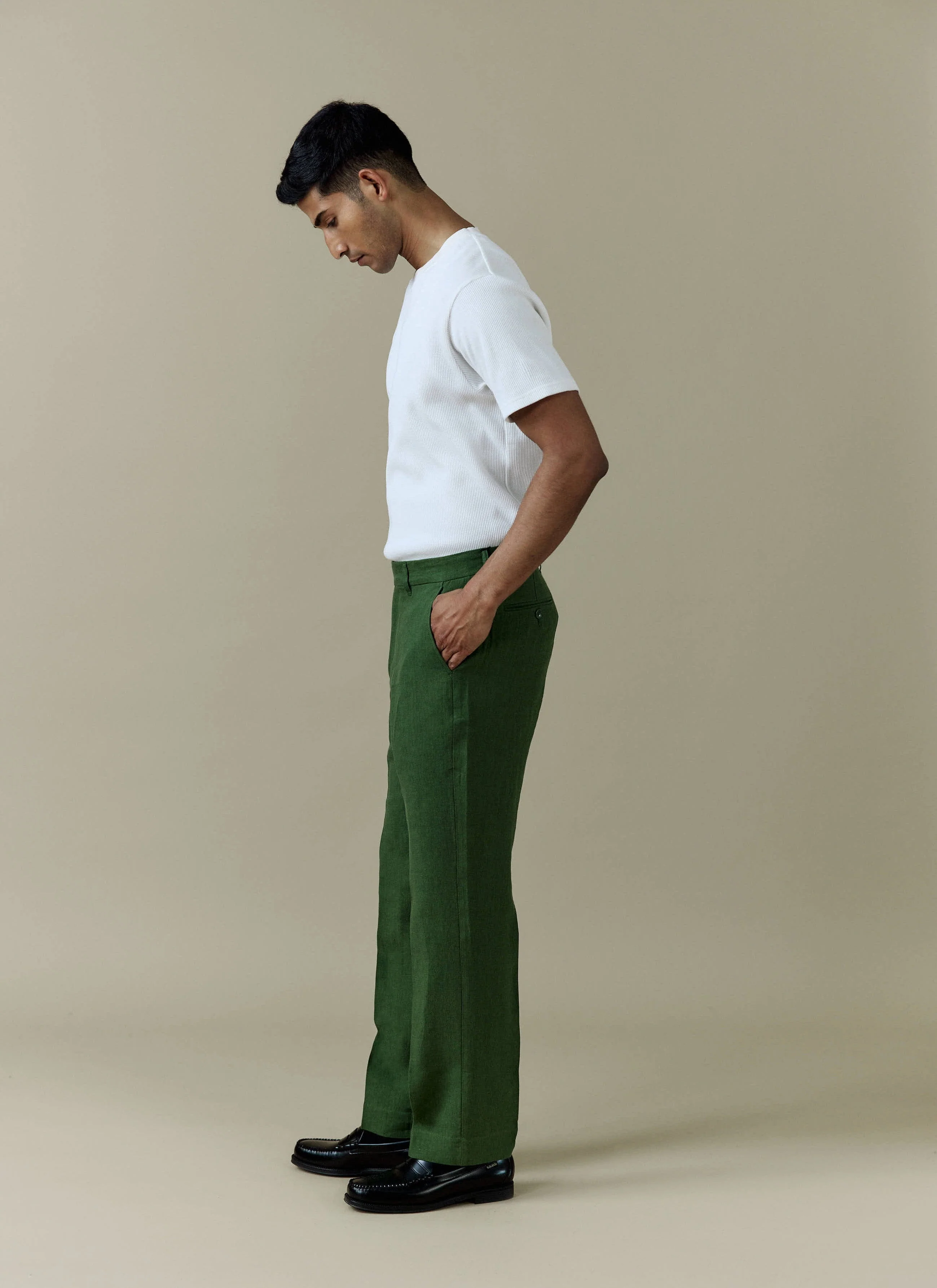 1884-tailored-linen-trousers-forest-6.webp Tailored Linen Trousers | Forest