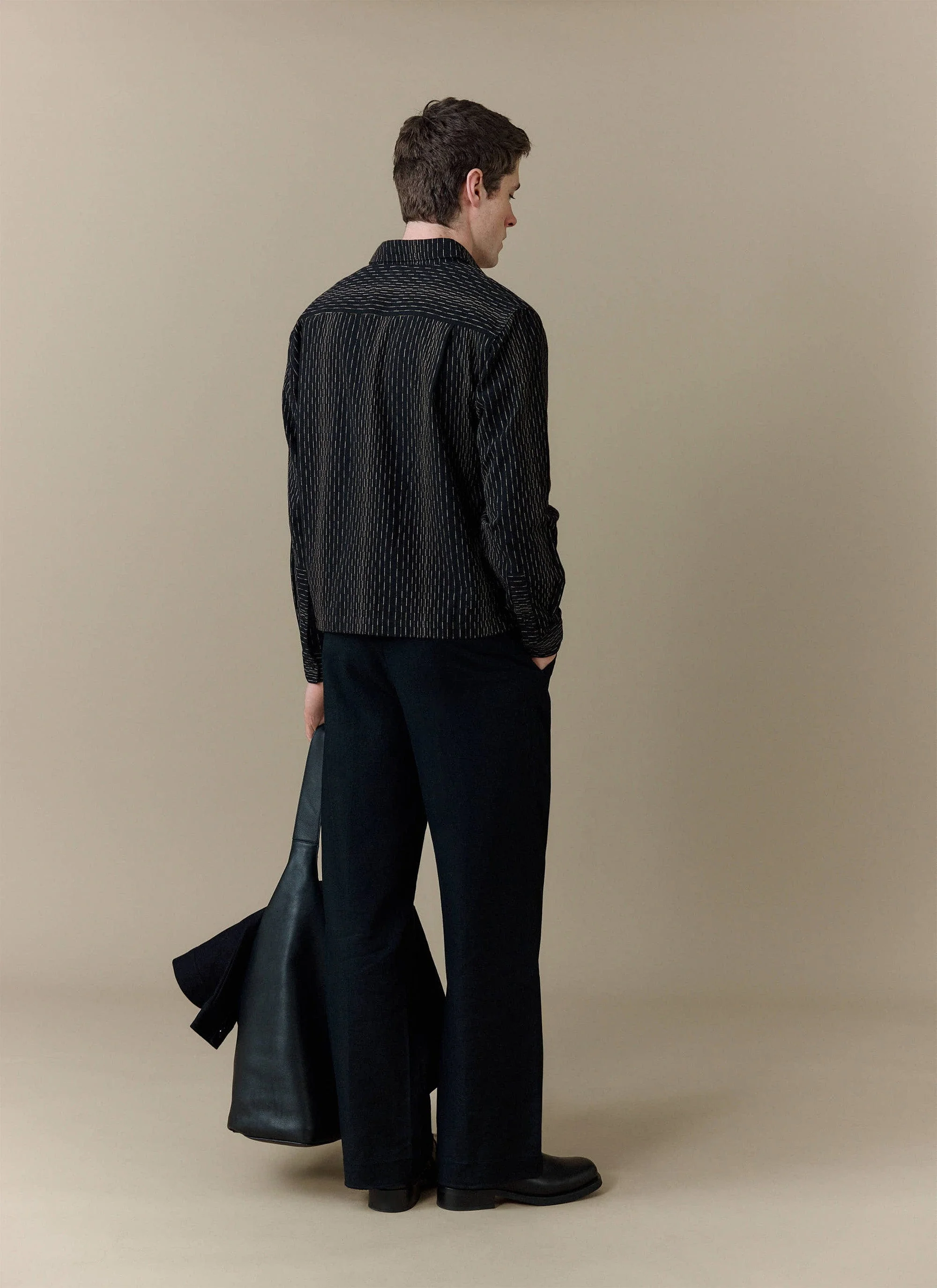 1903-leland-cuban-boxy-shirt-cotton-black-3.webp Leland Cuban Boxy Shirt | Cotton | Black