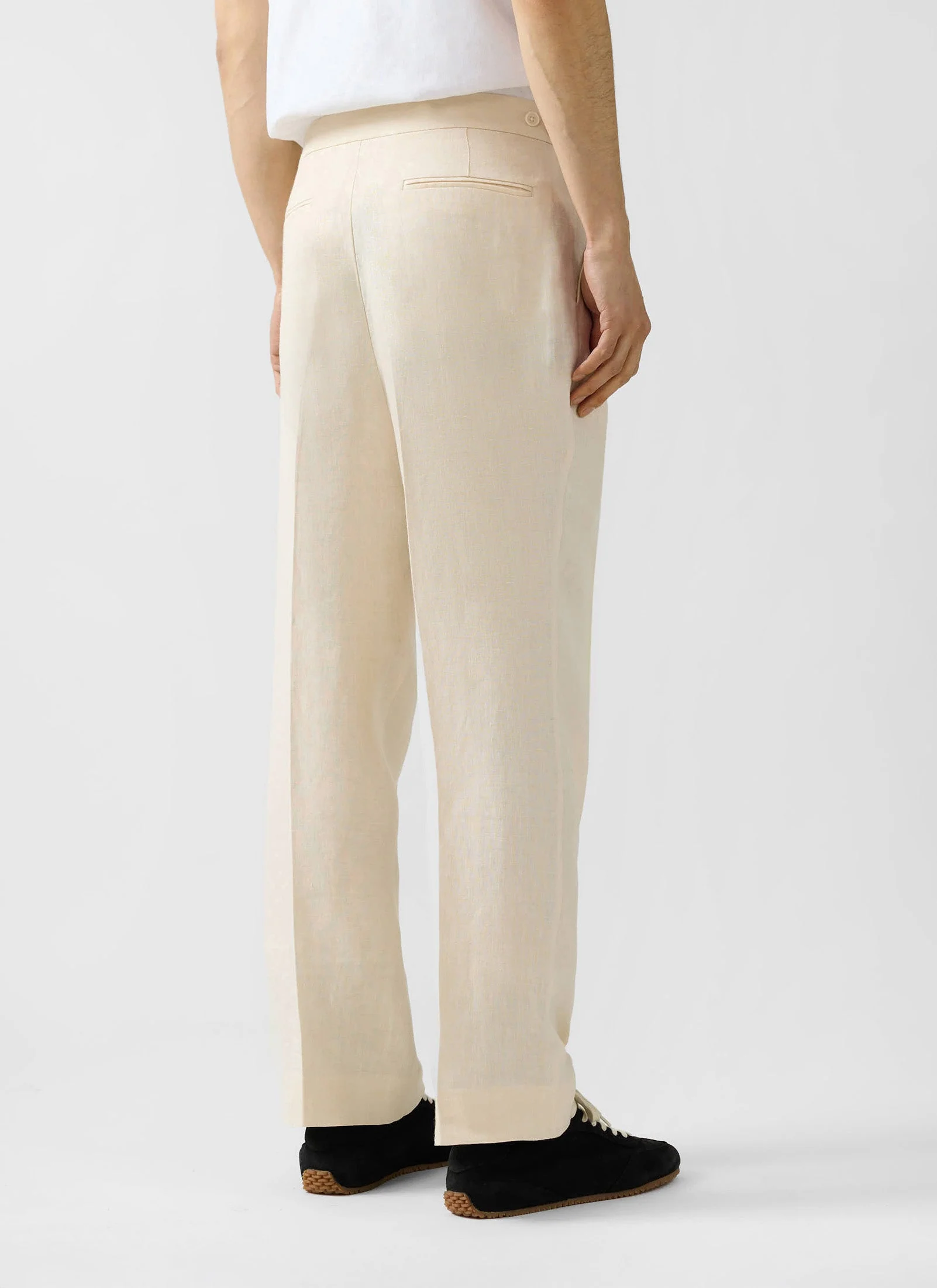 1910-pleated-tailored-trousers-linen-cream-3.webp Pleated Tailored Trousers | Linen | Cream