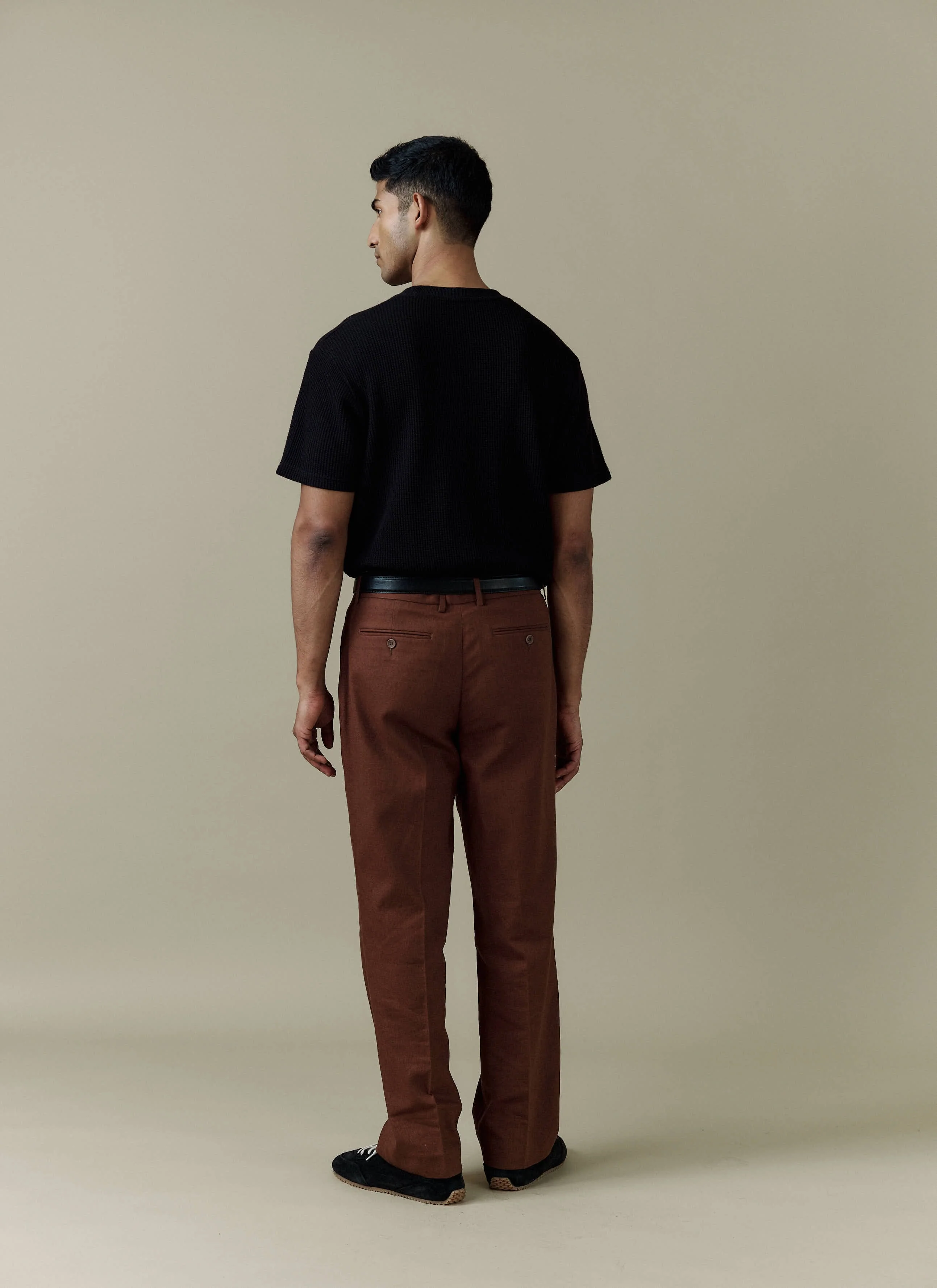 2114-pleated-tailored-trousers-linen-brown-5.webp Pleated Tailored Trousers | Linen | Brown