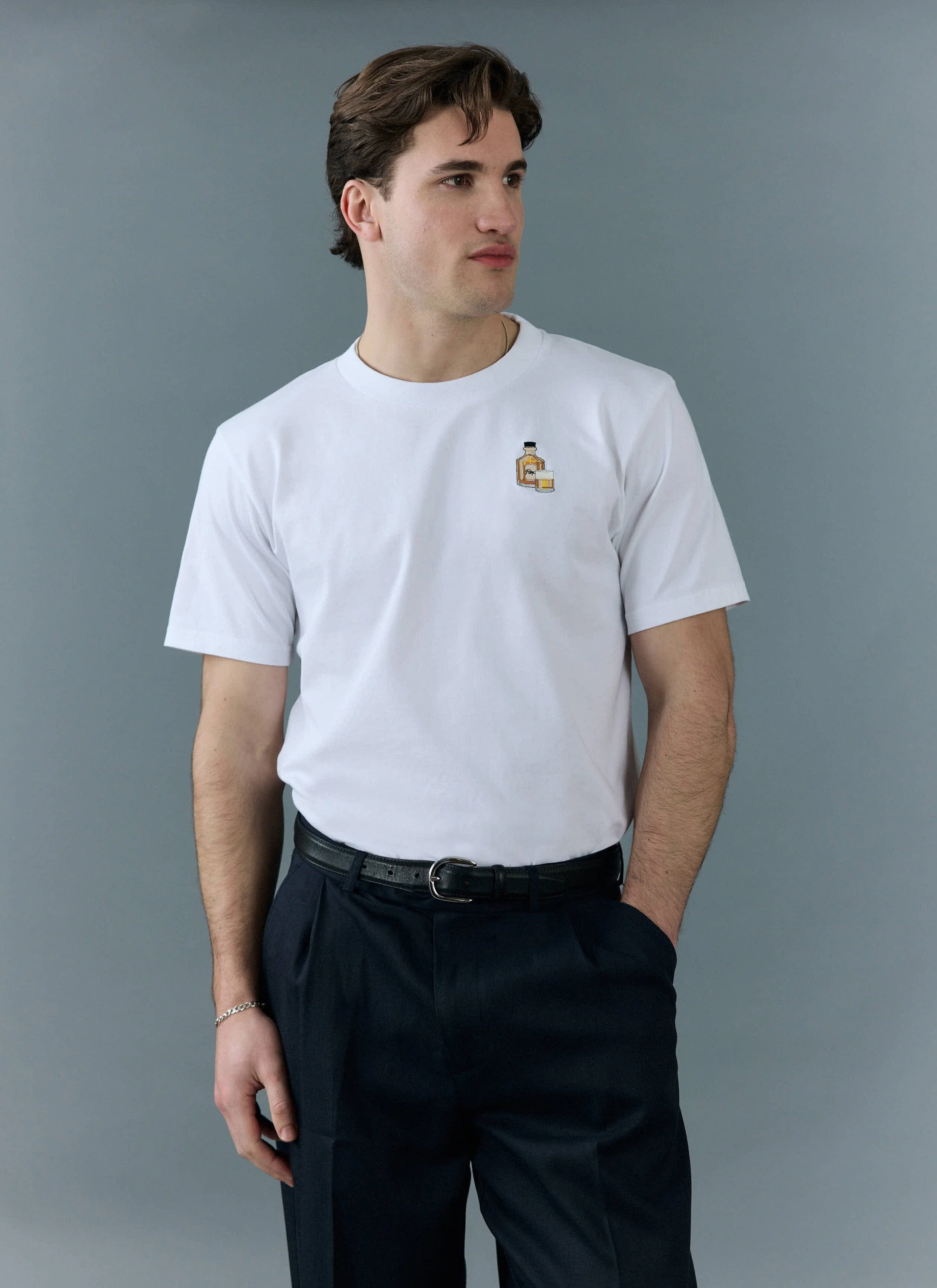 2273-old-fashioned-t-shirt-embroidered-organic-cotton-white-3.webp Old Fashioned T Shirt | Embroidered Organic Cotton | White