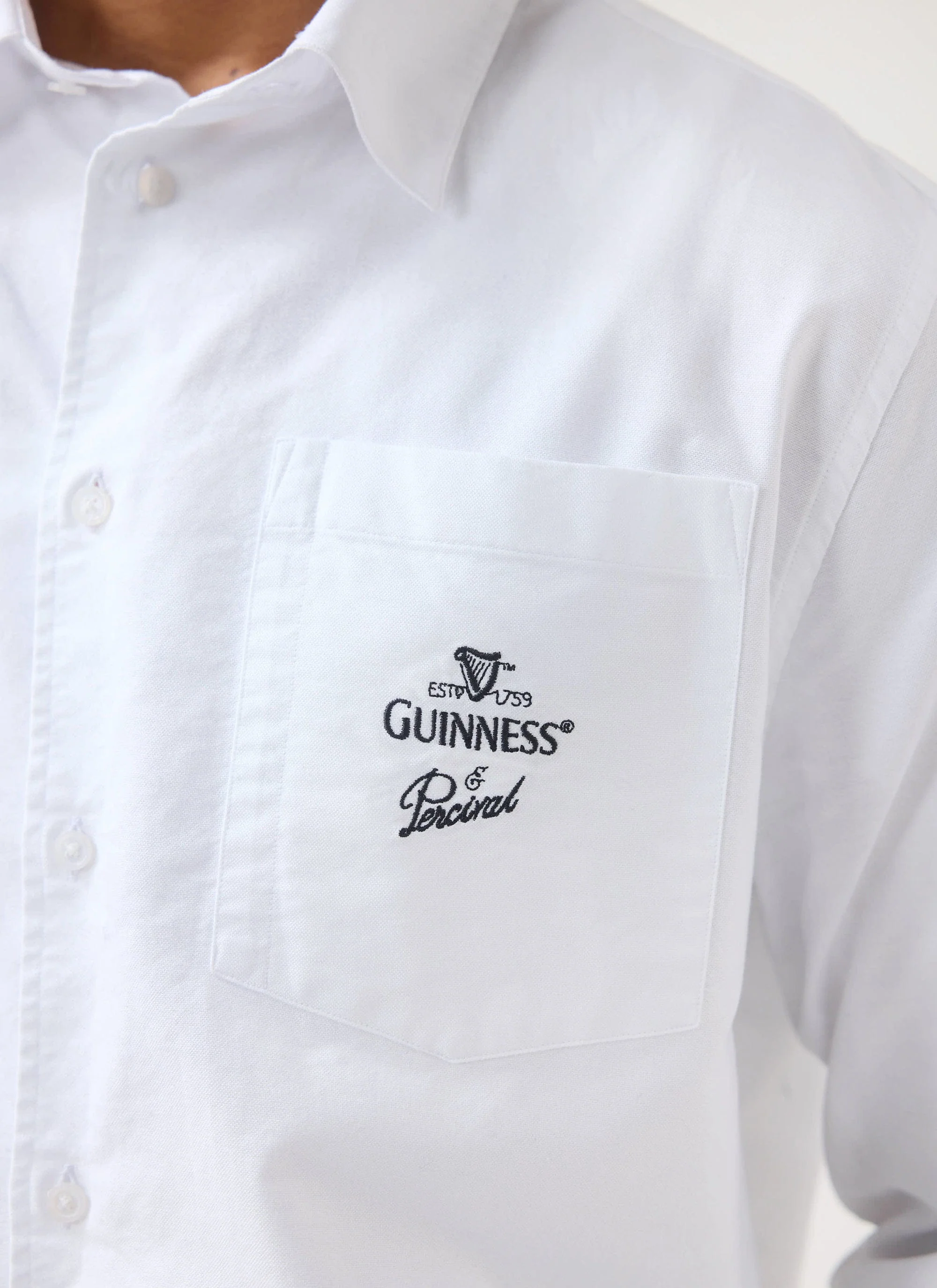 2683-button-down-boxy-shirt-percival-x-guinness-white-2.webp Button Down Boxy Shirt | Percival x Guinness | White
