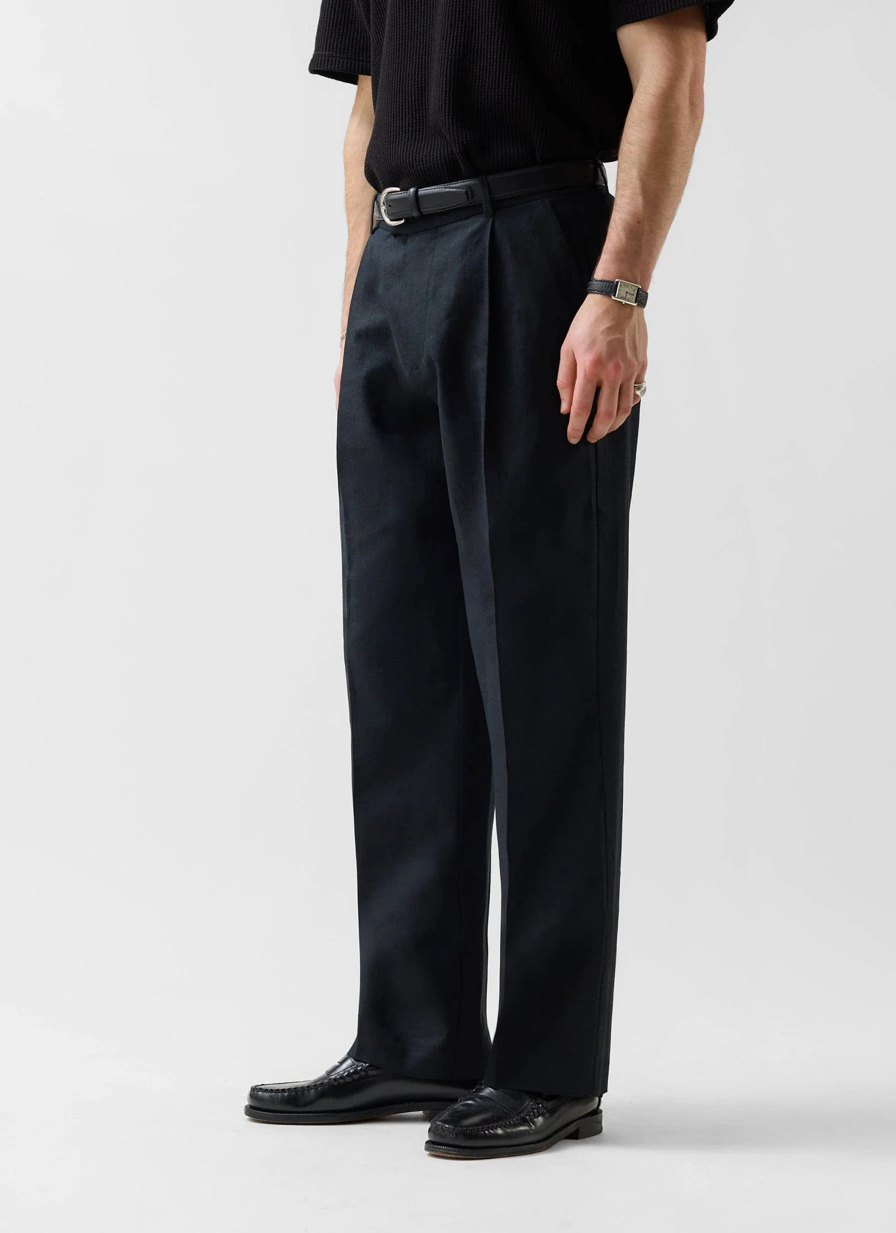 2784-wide-leg-trousers-linen-black-3.webp Wide Leg Trousers | Linen | Black