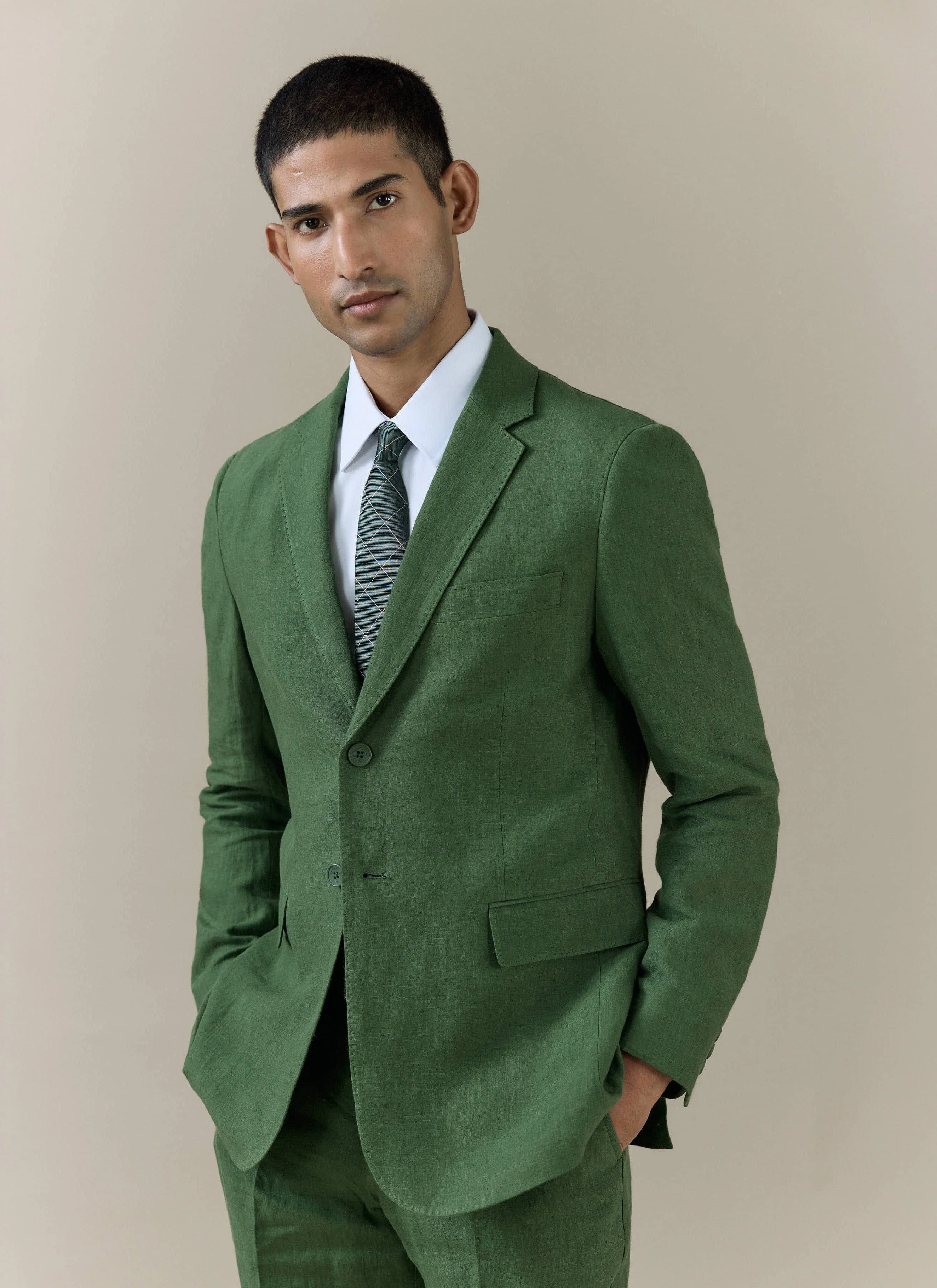 291-slim-fit-classic-blazer-linen-forest-3.webp Slim Fit Classic Blazer | Linen | Forest