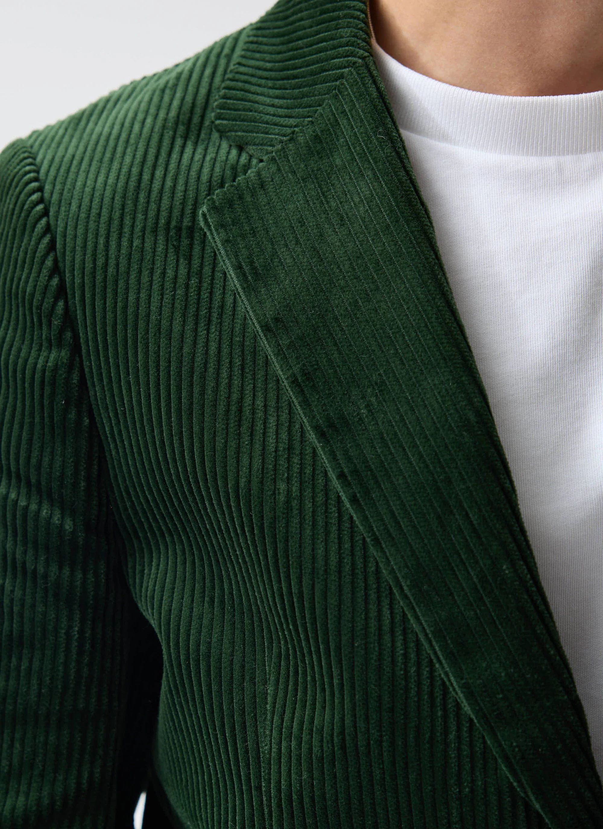 2926-tailored-blazer-chunky-cord-forest-3.webp Tailored Blazer | Chunky Cord | Forest