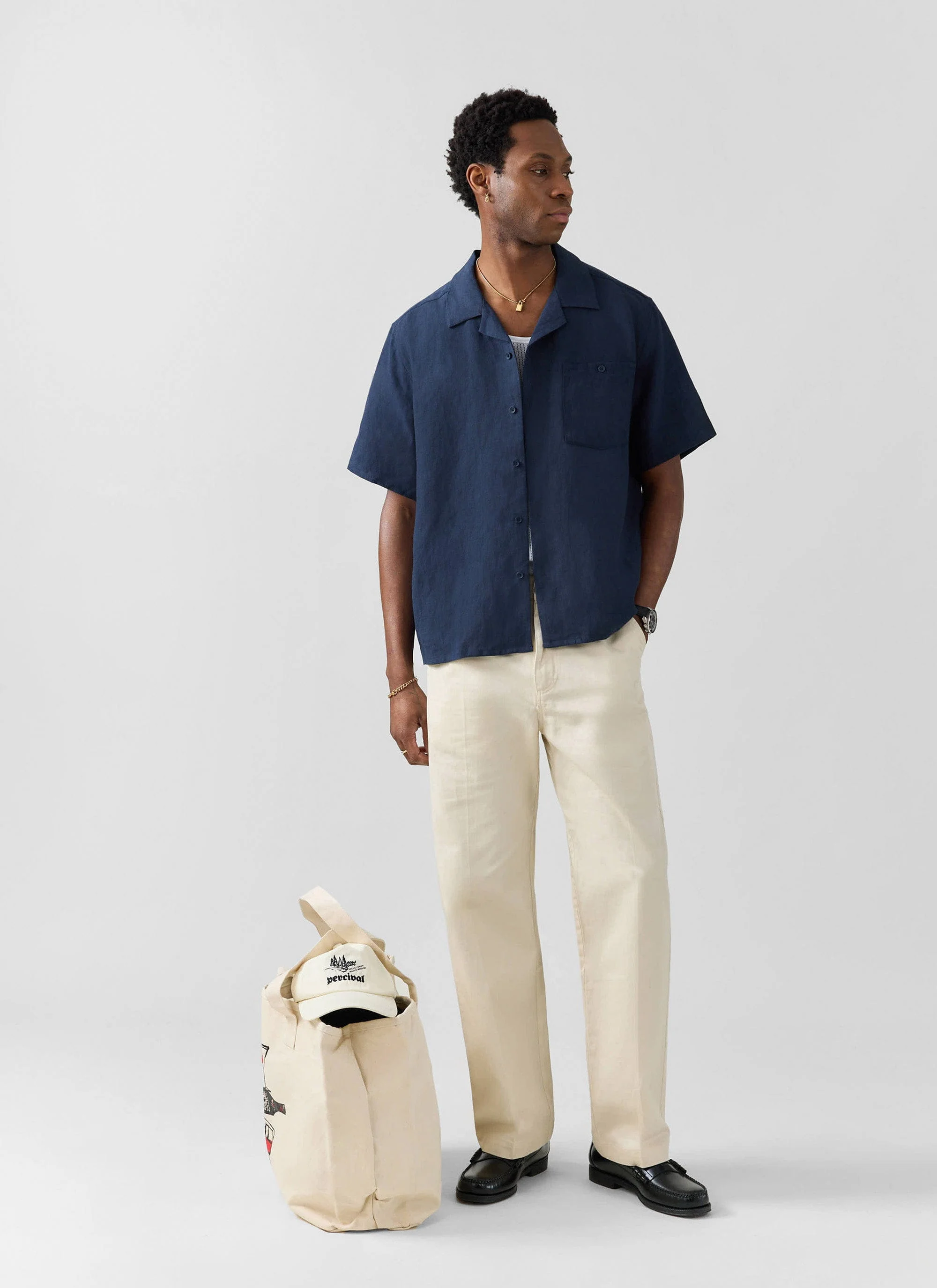 3206-short-sleeve-cuban-shirt-linen-navy-2.webp Short Sleeve Cuban Shirt | Linen | Navy