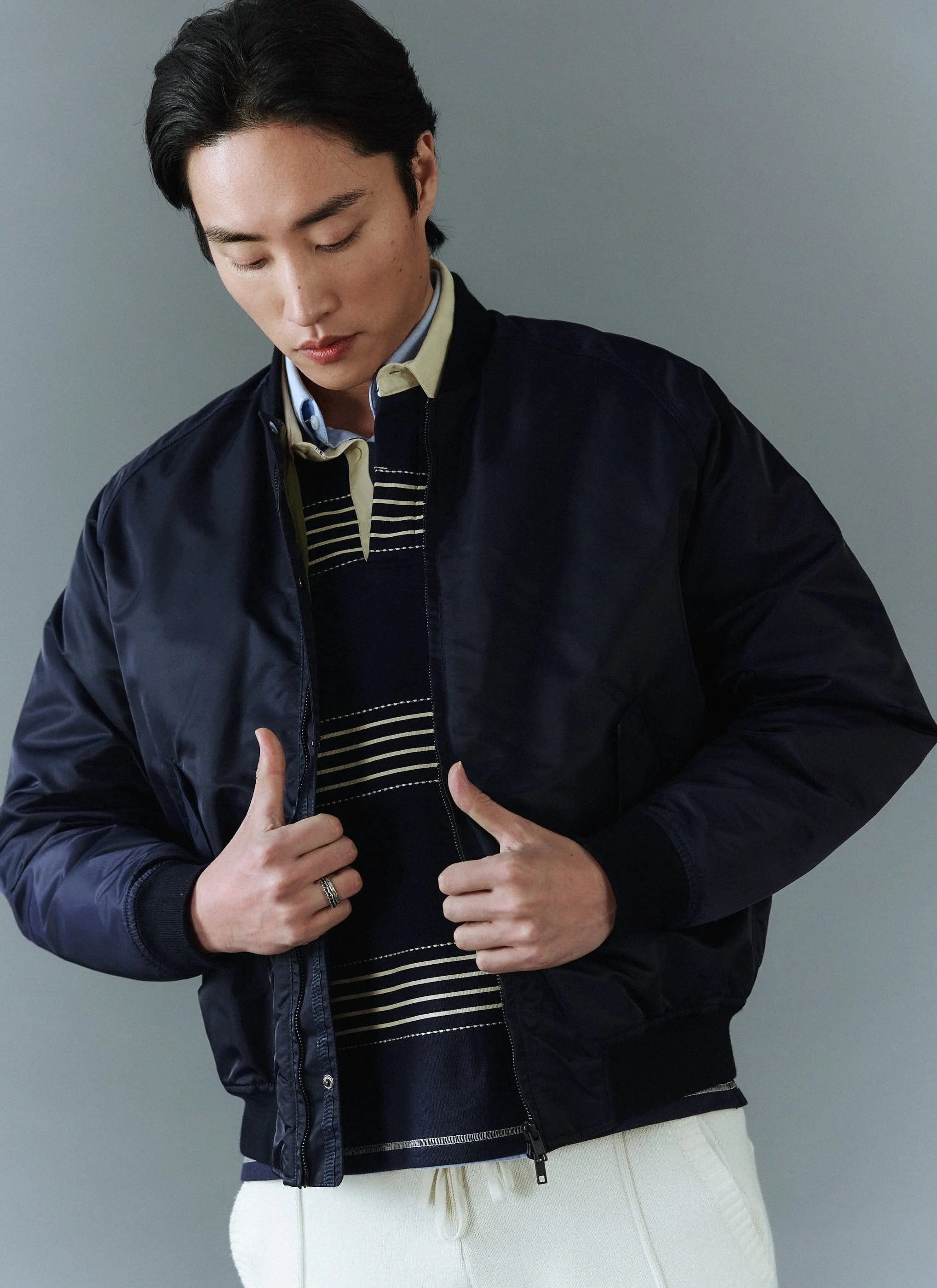3556-bomber-jacket-nylon-midnight-with-olive-3.webp Bomber Jacket | Nylon | Midnight with Olive
