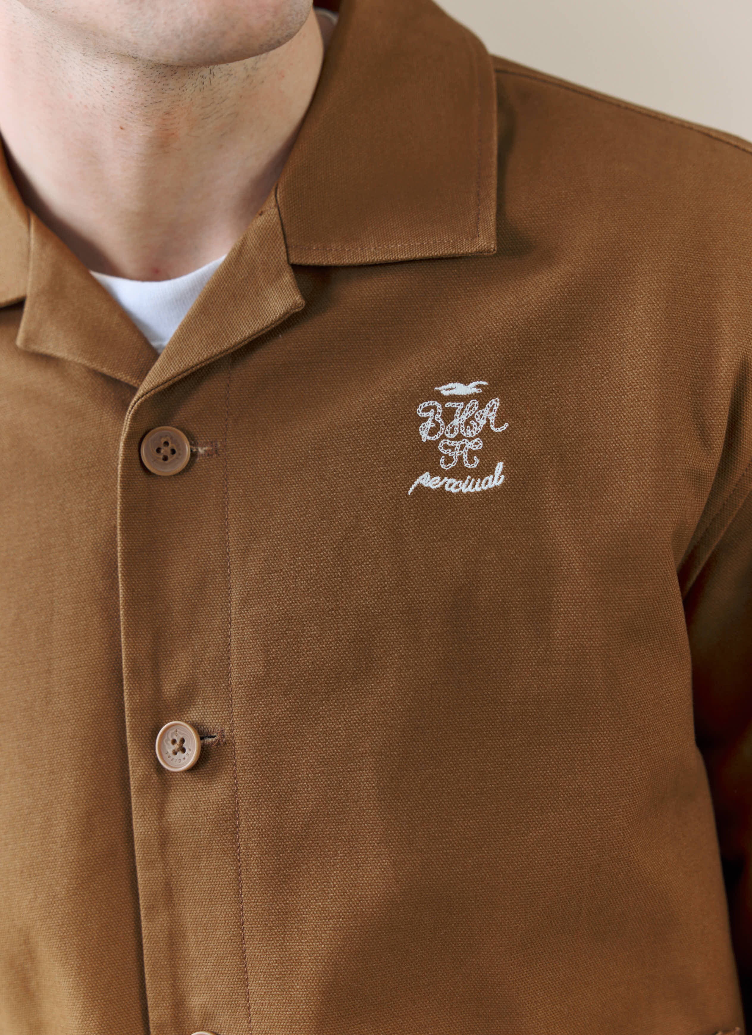 3729-cotton-canvas-workshirt-brighton-hove-albion-f.c.-x-percival-brown-3.jpg Cotton Canvas Workshirt | Brighton & Hove Albion F.C. x Percival | Brown