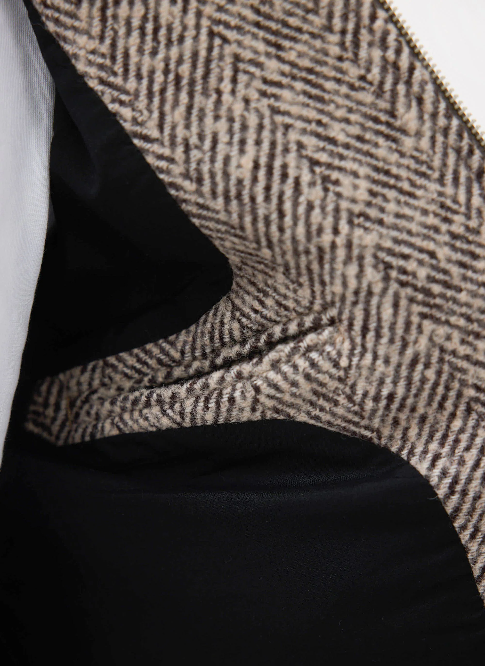 3750-herringbone-zip-jacket-wool-cream-7.webp Herringbone Zip Jacket | Wool | Cream