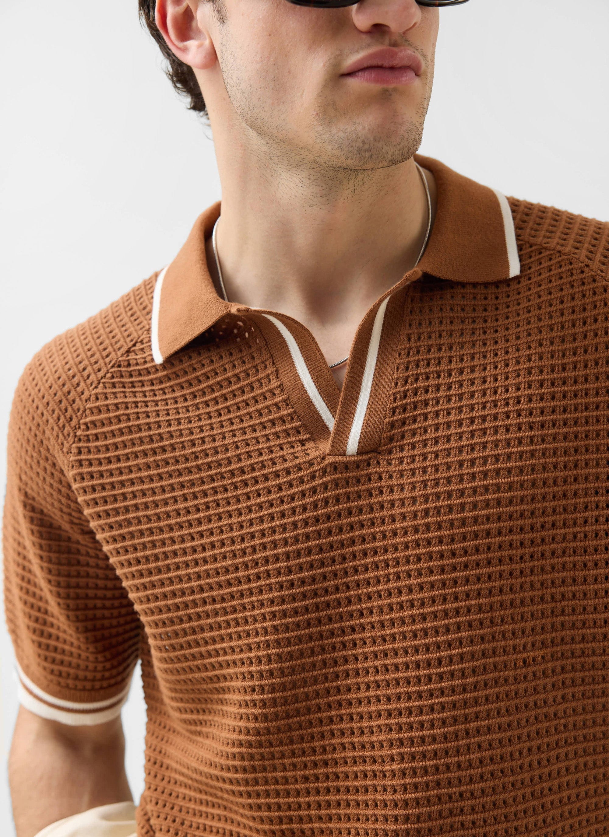 3883-tennis-boxy-knitted-polo-cotton-brown-2.jpg Tennis Boxy Knitted Polo | Cotton | Brown
