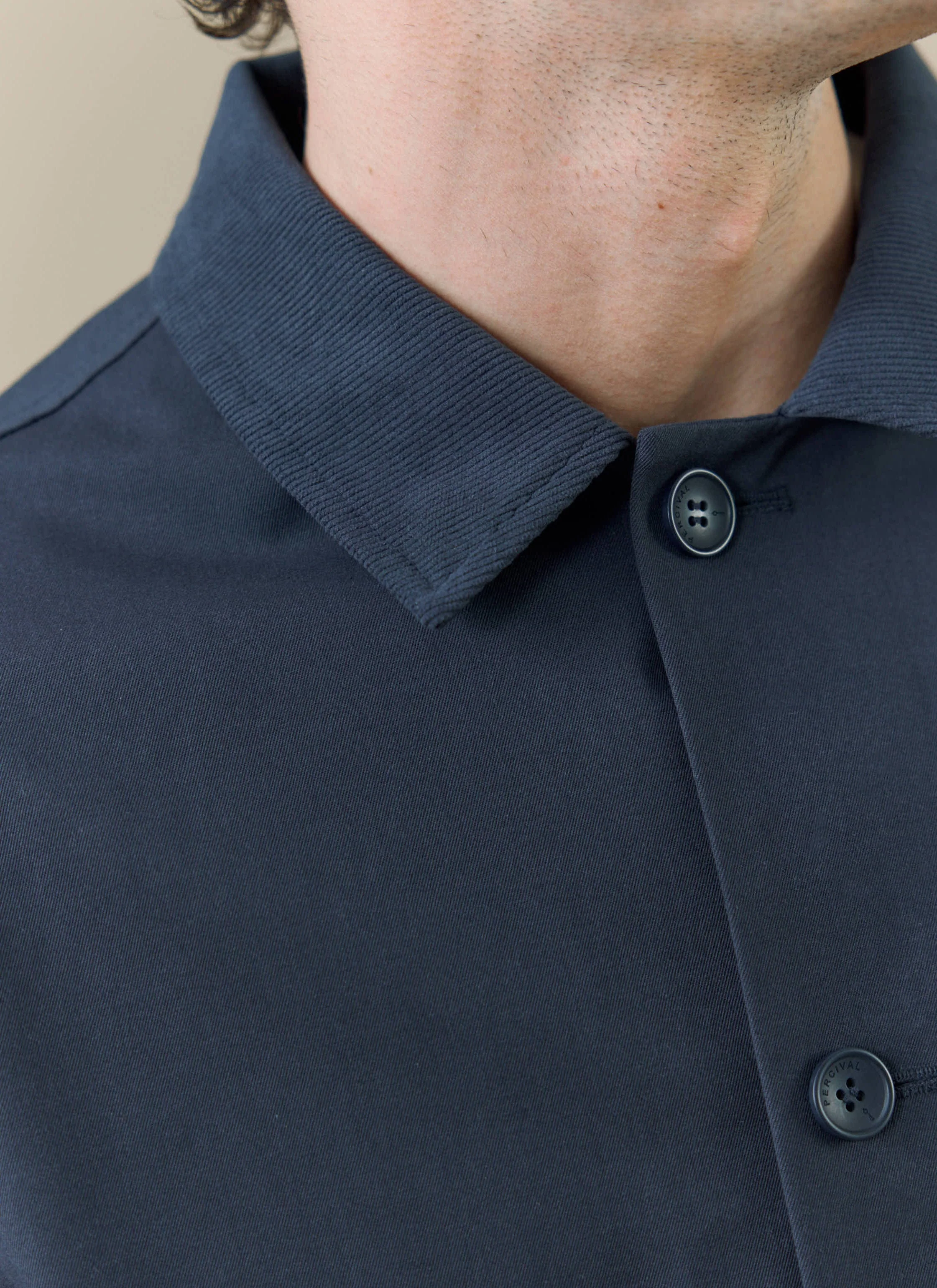 3918-sherlock-short-trench-brighton-hove-albion-f.c.-x-percival-midnight-with-olive-5.webp Sherlock Short Trench | Brighton & Hove Albion F.C. x Percival | Midnight with Olive