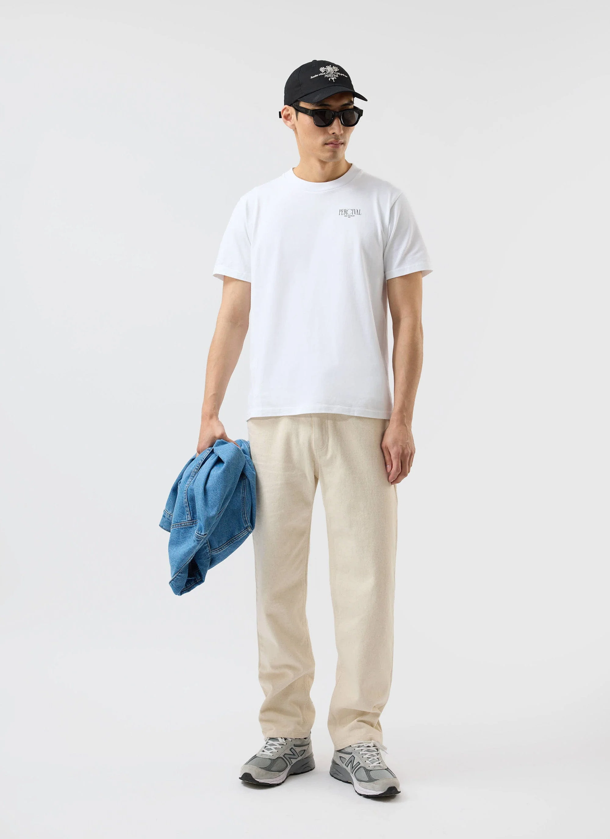 3932-bistro-t-shirt-embroidered-organic-cotton-white-6.webp Bistro T Shirt | Embroidered Organic Cotton | White