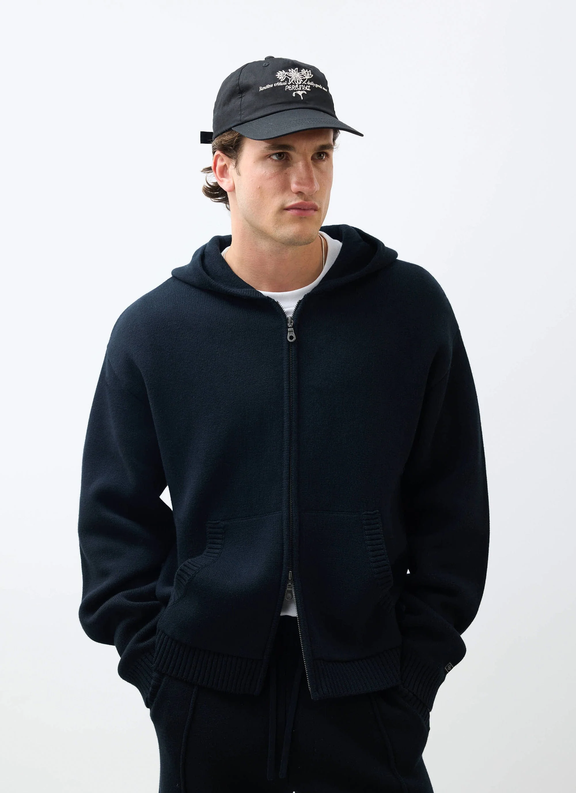 4024-chronicle-knitted-hoodie-cotton-black-5.webp Chronicle Knitted Hoodie | Cotton | Black