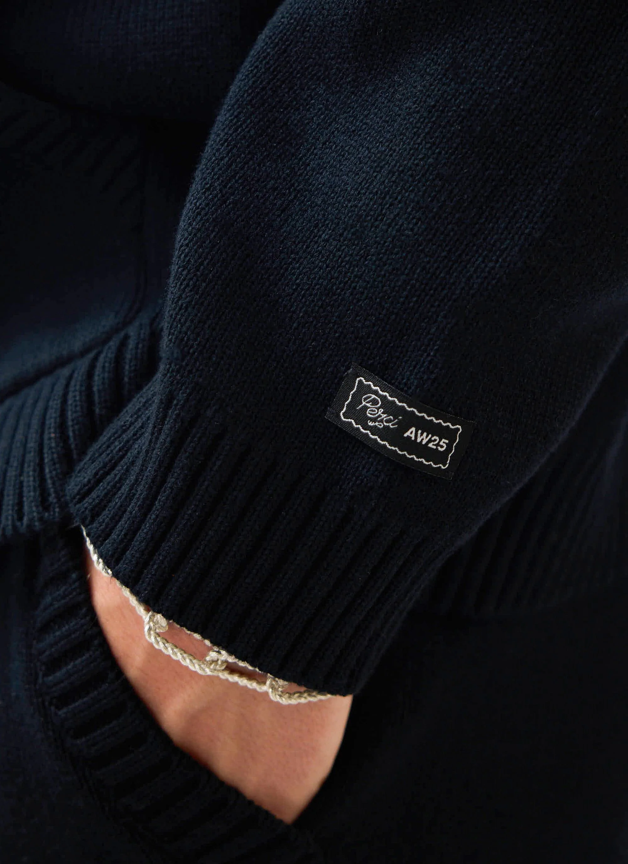 4024-chronicle-knitted-hoodie-cotton-black-7.webp Chronicle Knitted Hoodie | Cotton | Black