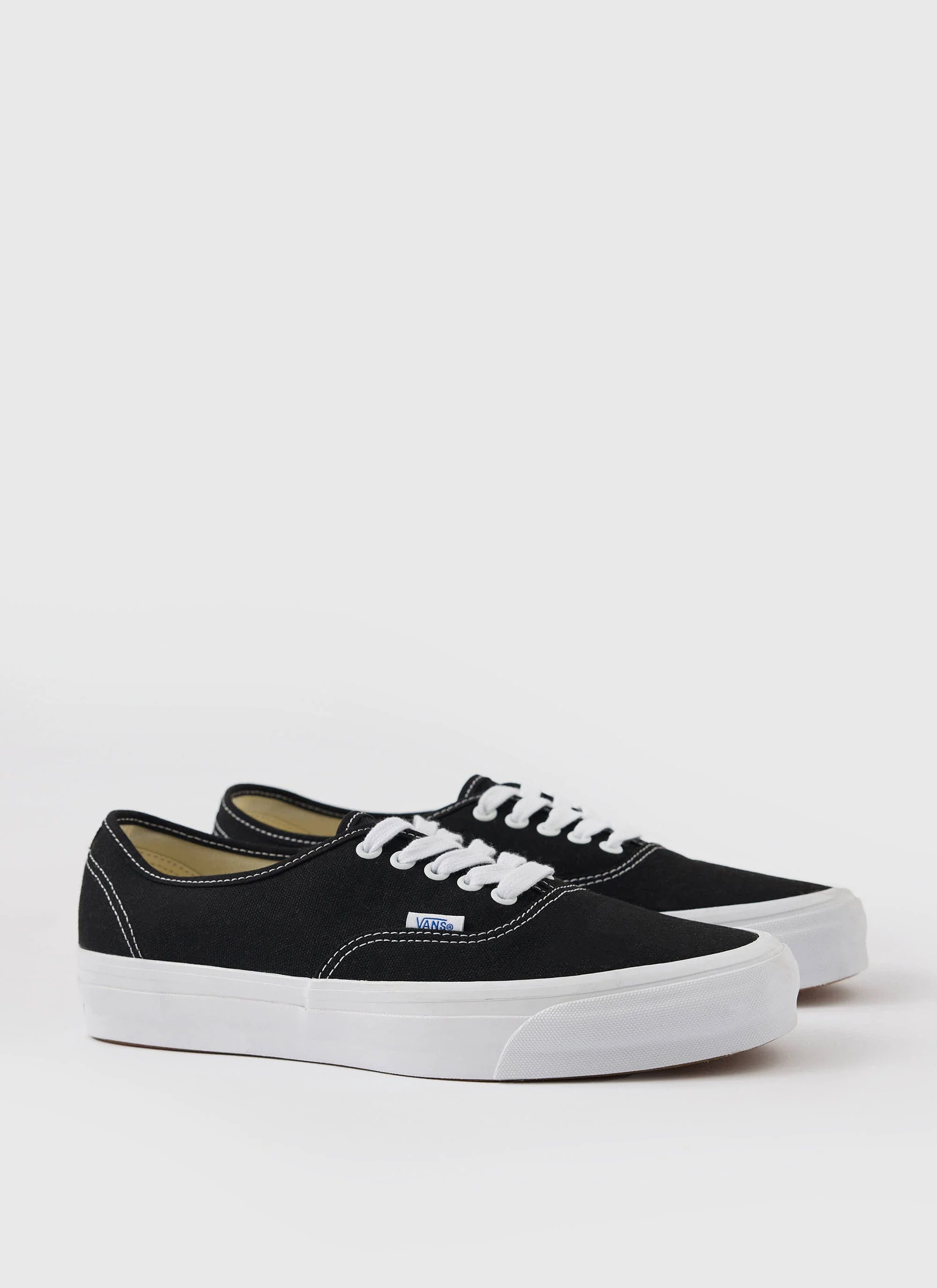4039-vans-premium-authentic-44-shoe-black-with-white-1.webp Vans | Premium Authentic 44 Shoe | Black with White