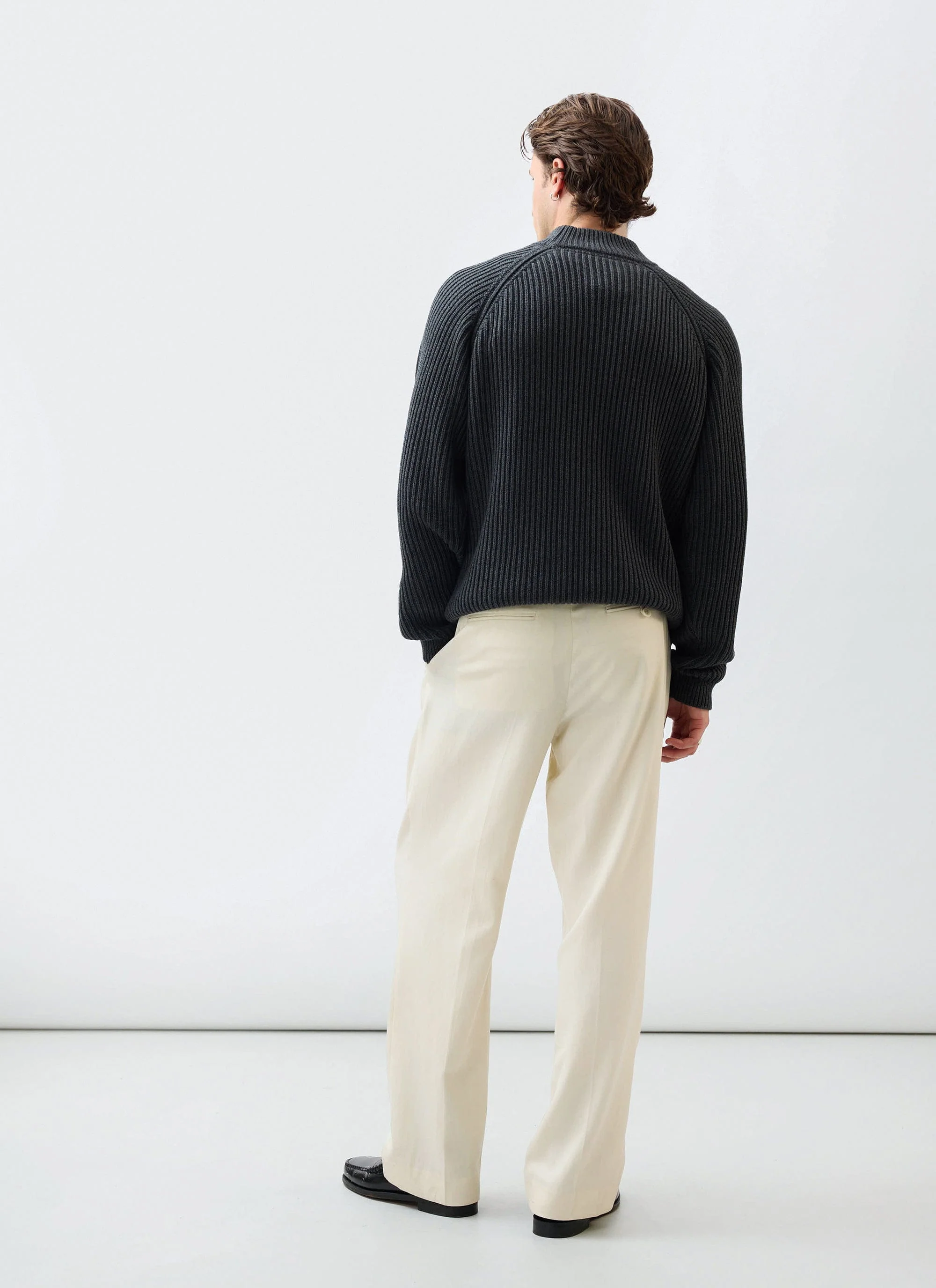 Library Turtle Neck | Cotton | Charcoal