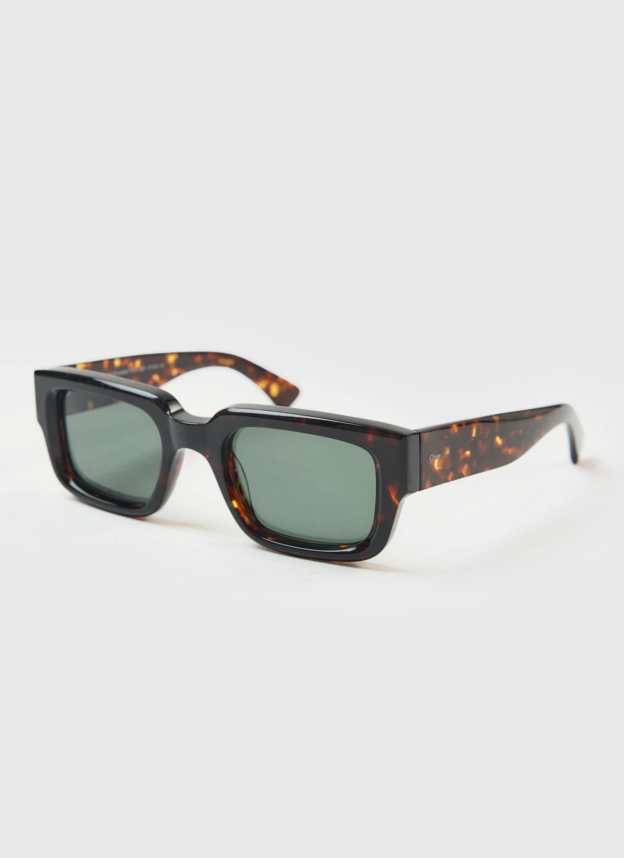 417-p002-e20-demi-brown-tortoise-sunglasses-bottle-green-lenses-1.webp P002-E20 Demi Brown Tortoise Sunglasses | Bottle Green Lenses
