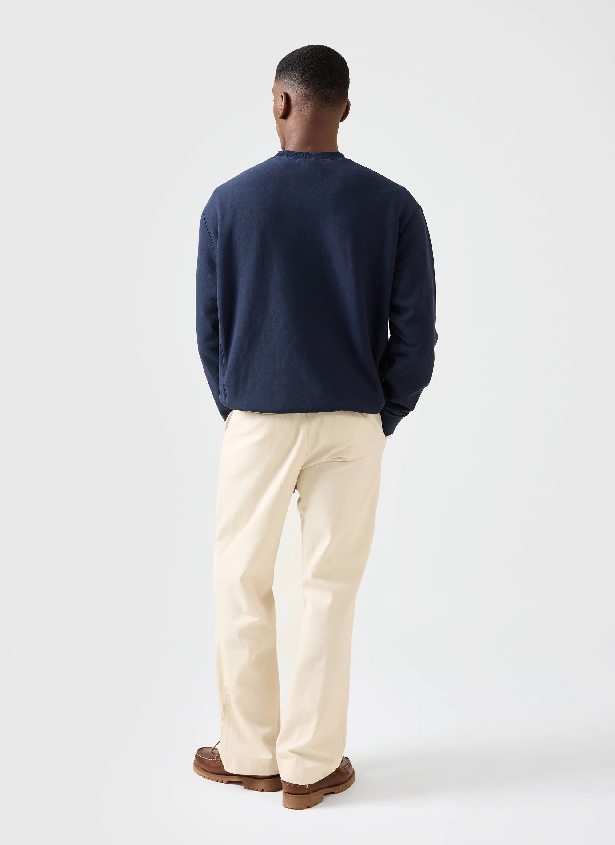 4407-chenille-patch-jersey-sweatshirt-champion-x-percival-navy-5.webp Chenille Patch Jersey Sweatshirt | Champion x Percival | Navy
