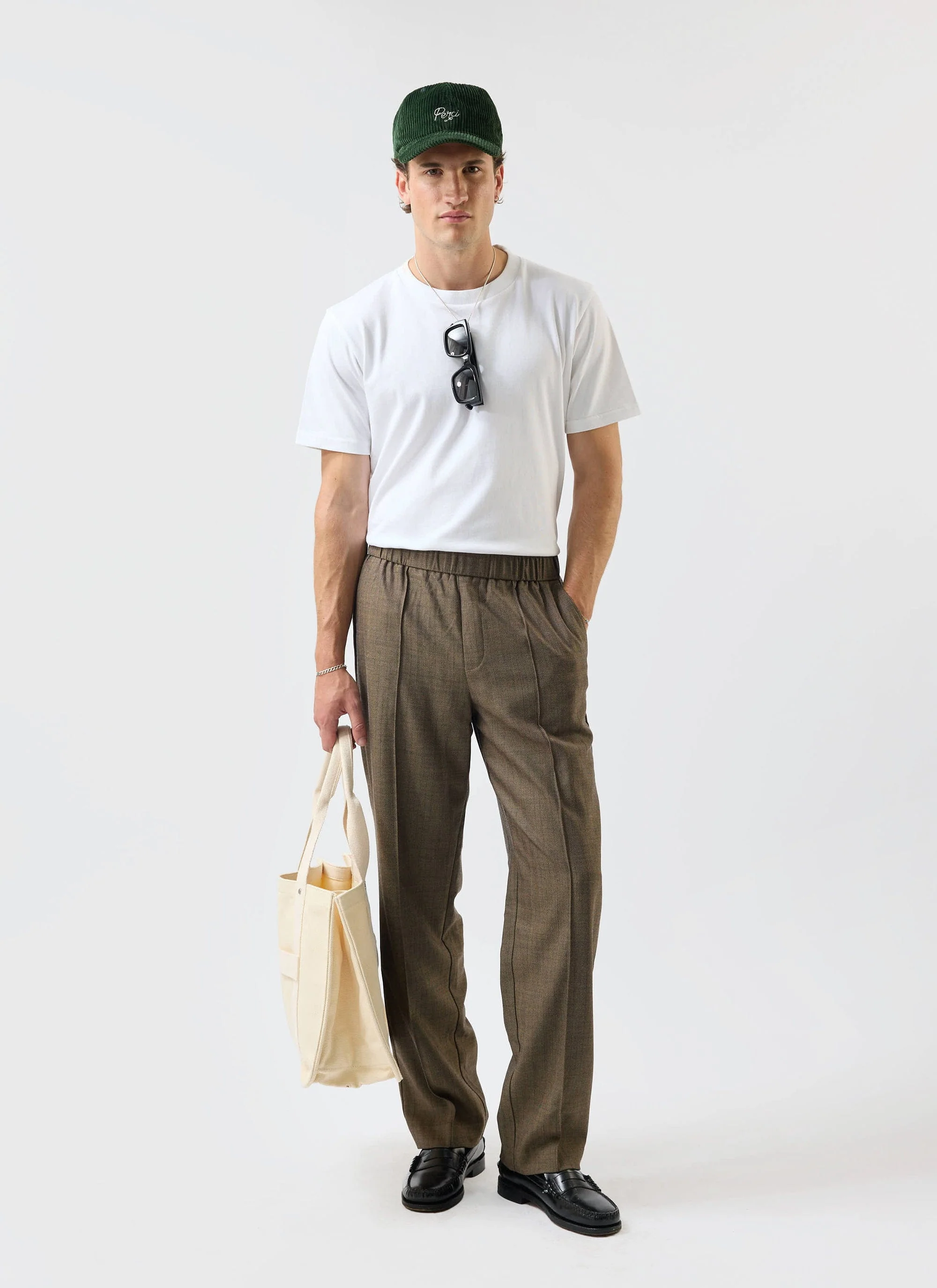 4505-grounds-relaxed-trousers-herringbone-wool-oak-3.webp Grounds Relaxed Trousers | Herringbone Wool | Oak