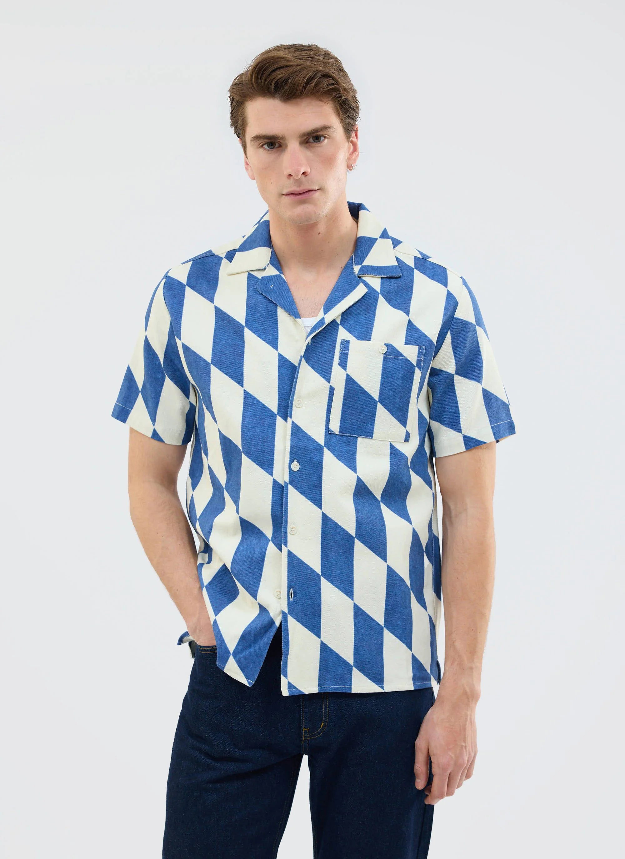 4532-market-diamond-cuban-shirt-cotton-cream-with-navy-1.webp Market Diamond Cuban Shirt | Cotton | Cream with Navy