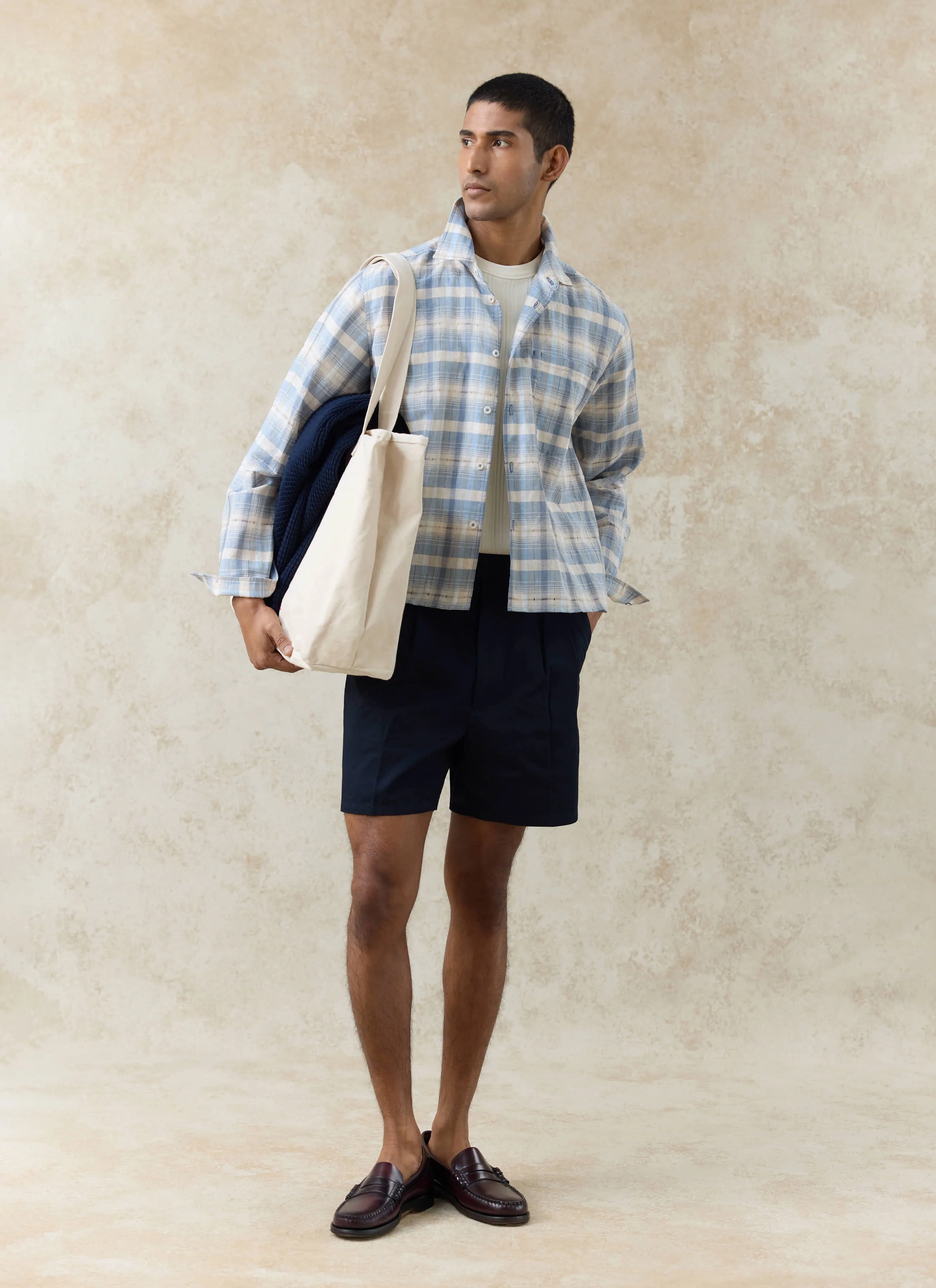 458-blake-double-pleated-shorts-cotton-navy-3.webp Blake Double Pleated Shorts | Cotton | Navy