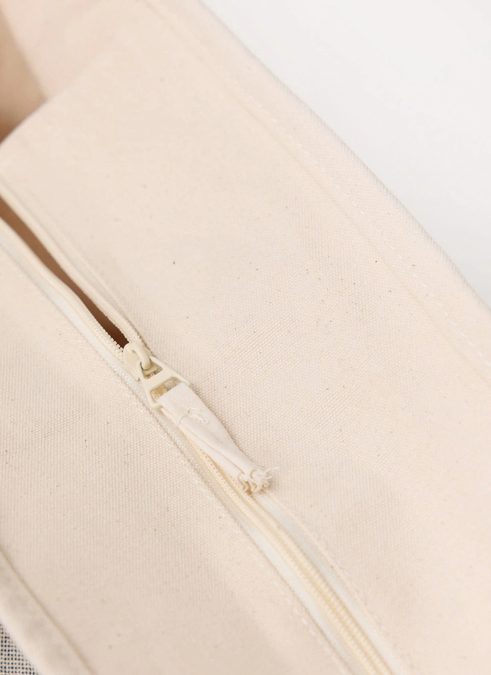4849-perci-and-rossi-martini-tote-bag-cotton-cream-4.webp Perci and Rossi Martini Tote Bag | Cotton | Cream