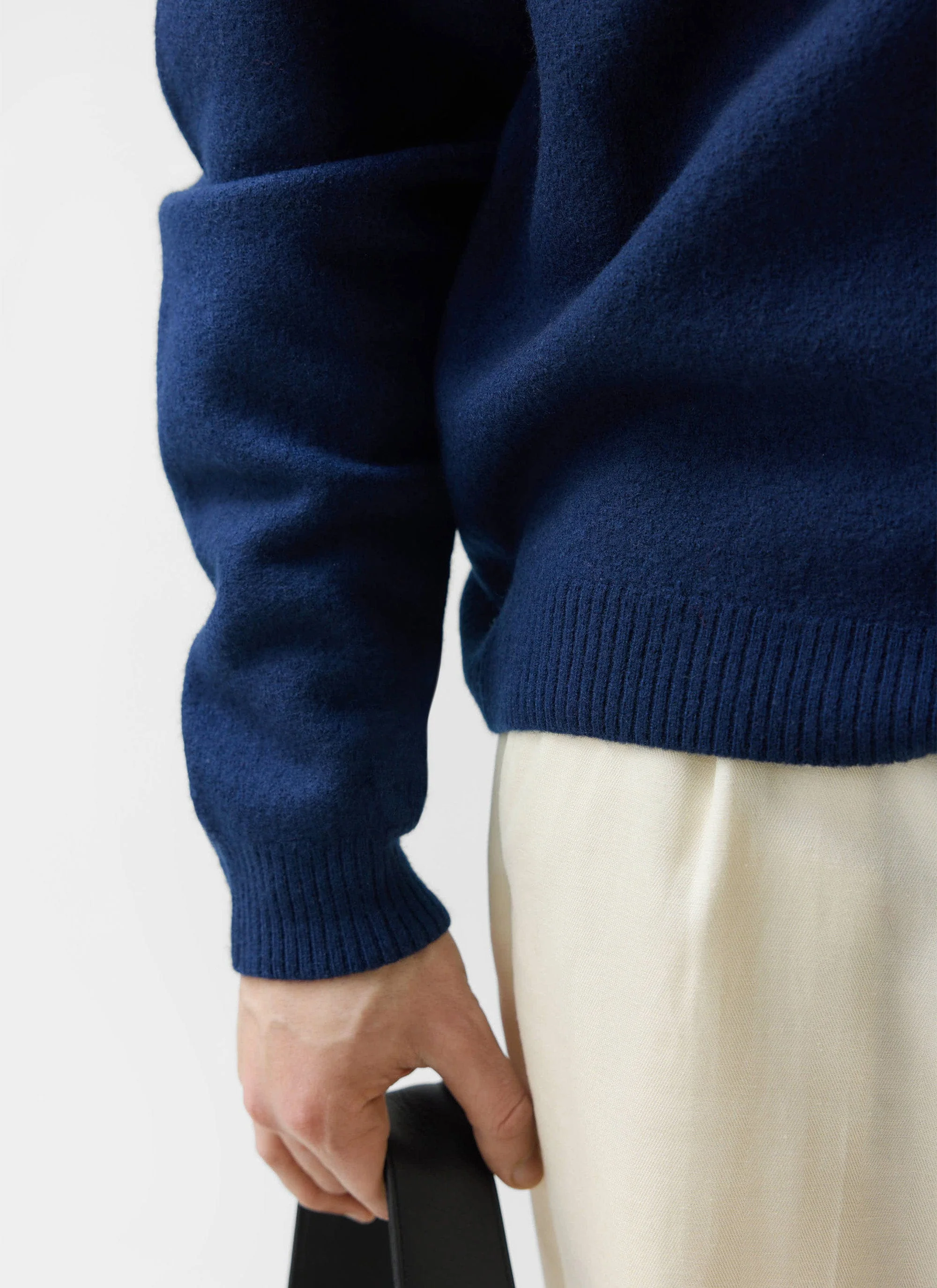 4883-felted-relaxed-jumper-wool-navy-4.webp Felted Relaxed Jumper | Wool | Navy