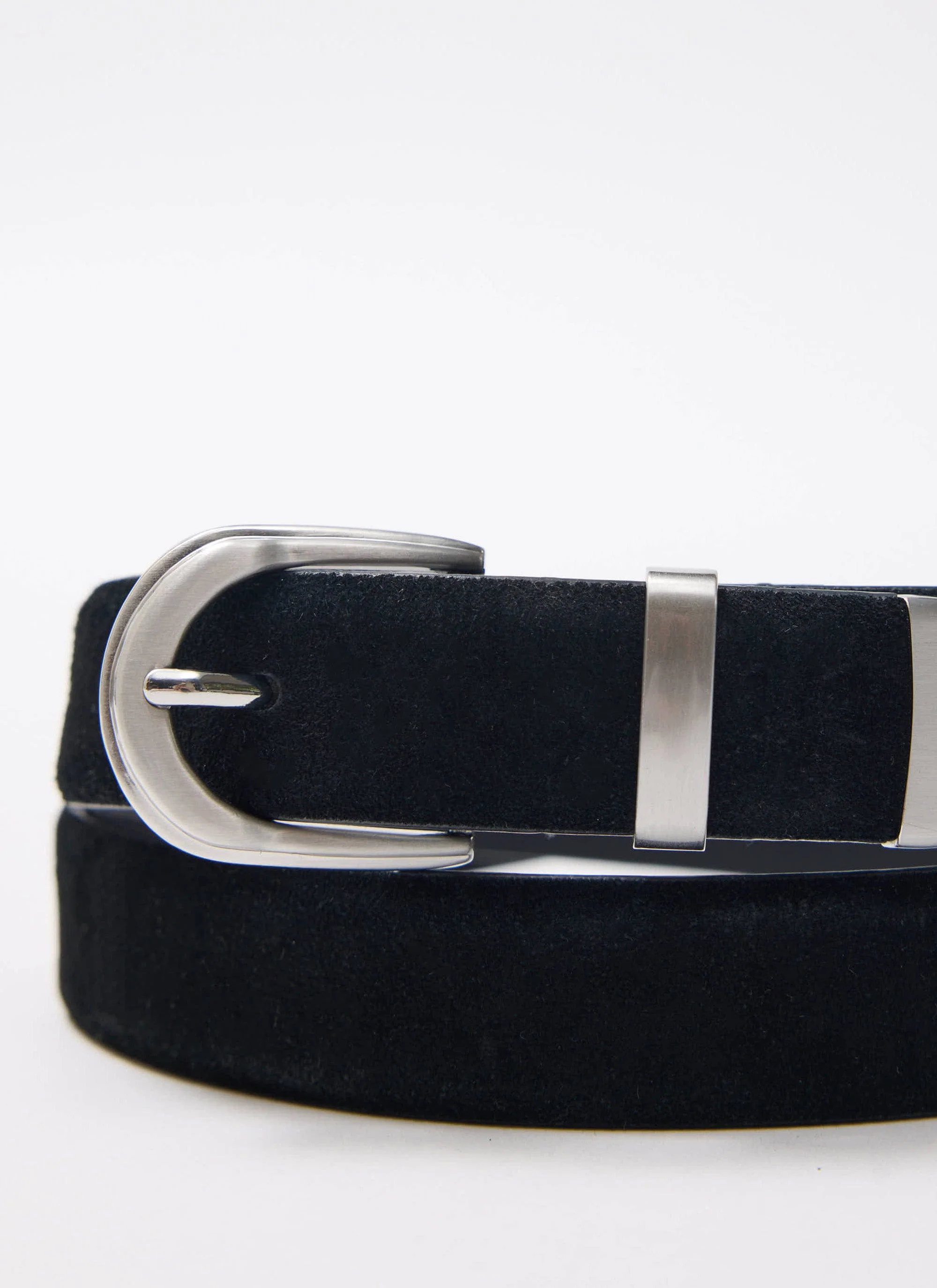 5314-men-s-suede-belt-percival-x-warren-100-leather-3.webp Men's Suede Belt | Percival x Warren | 100% Leather