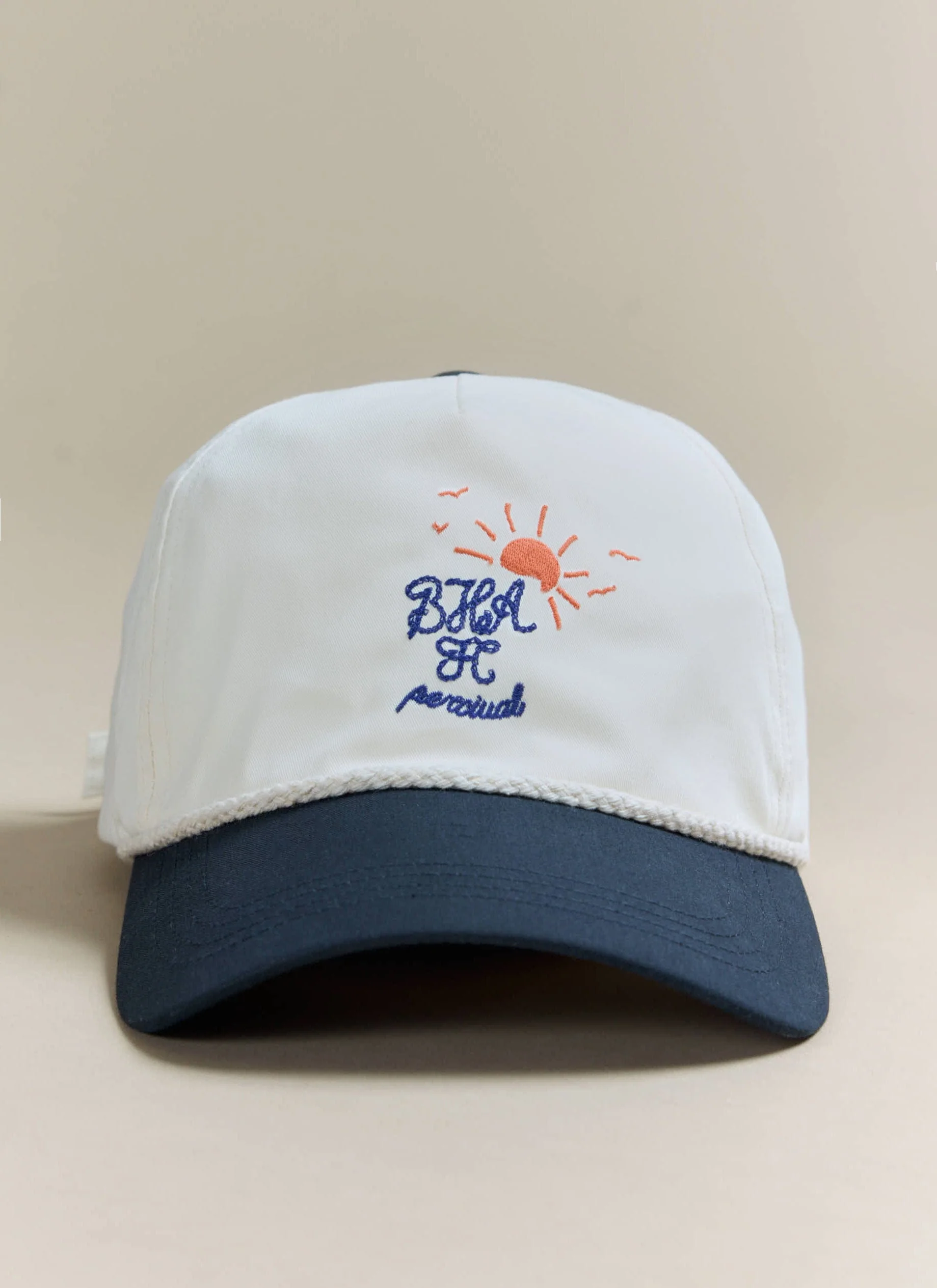 5351-trucker-cap-brighton-hove-albion-f.c.-x-percival-cream-navy-3.webp Trucker Cap | Brighton & Hove Albion F.C. x Percival | Cream Navy