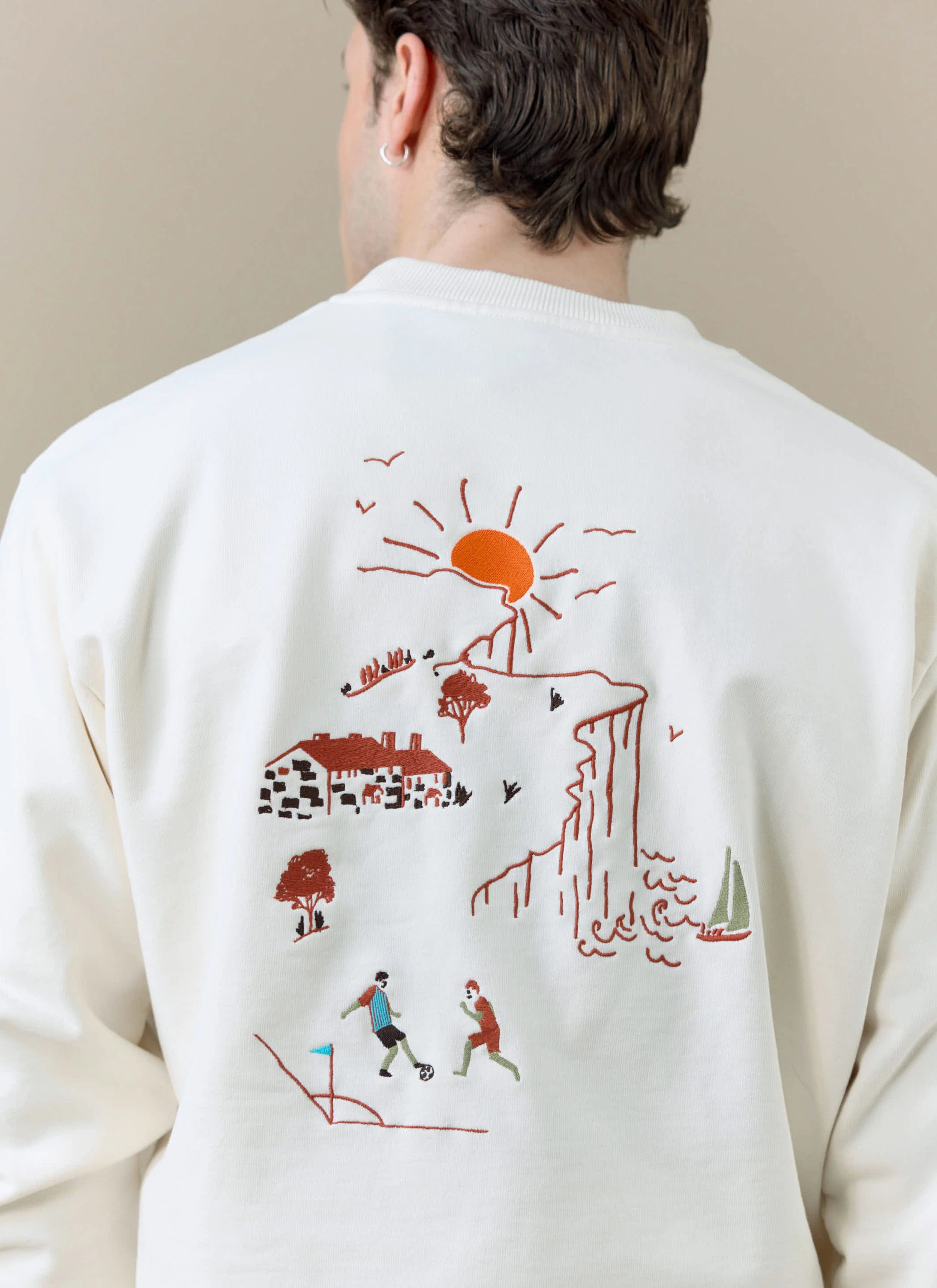 5352-sweatshirt-brighton-hove-albion-f.c.-x-percival-cream-1.webp Sweatshirt | Brighton & Hove Albion F.C. x Percival | Cream