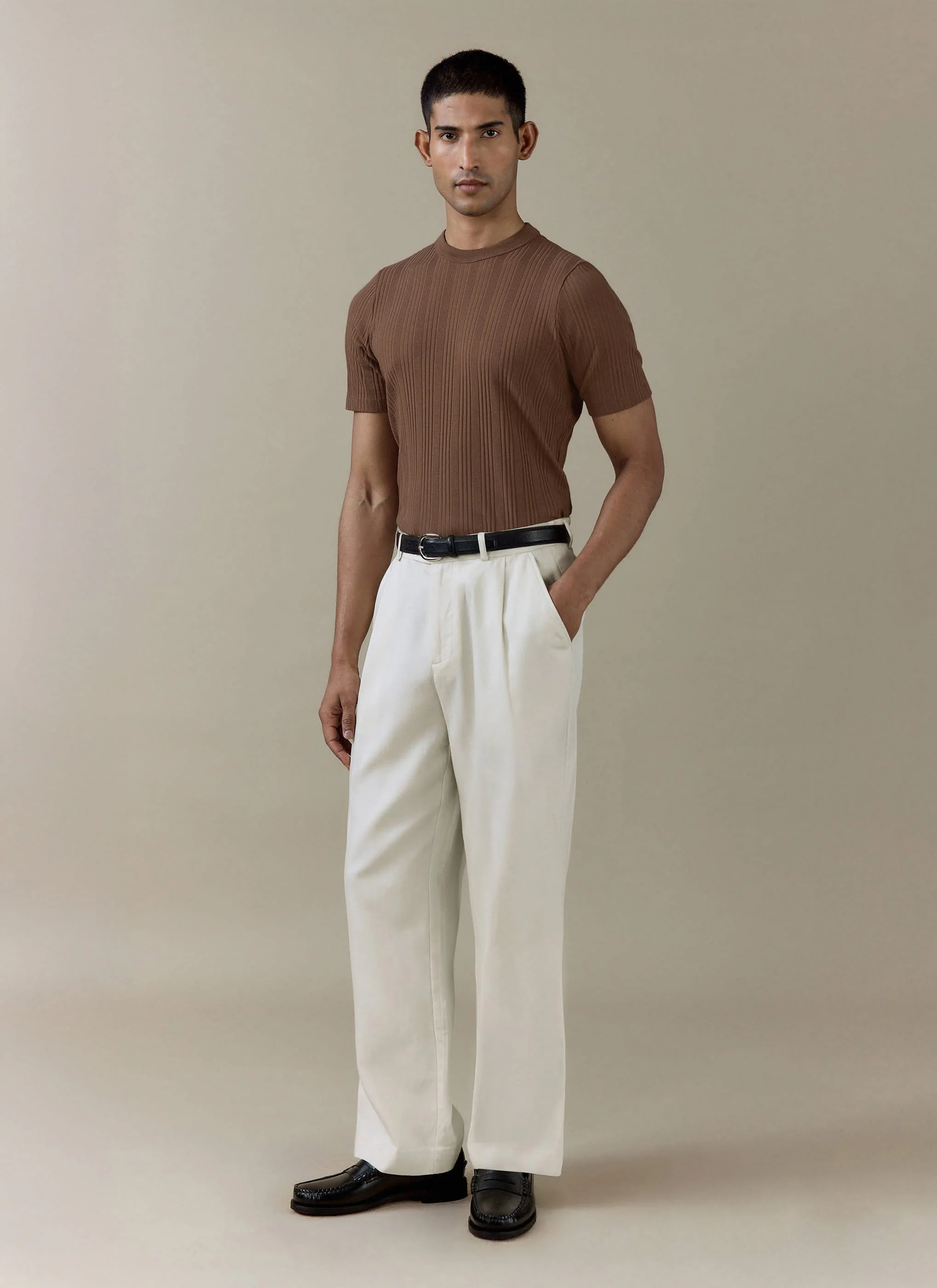 539-leon-slim-ribbed-t-shirt-cotton-brown-2.webp Leon Slim Ribbed T Shirt | Cotton | Brown