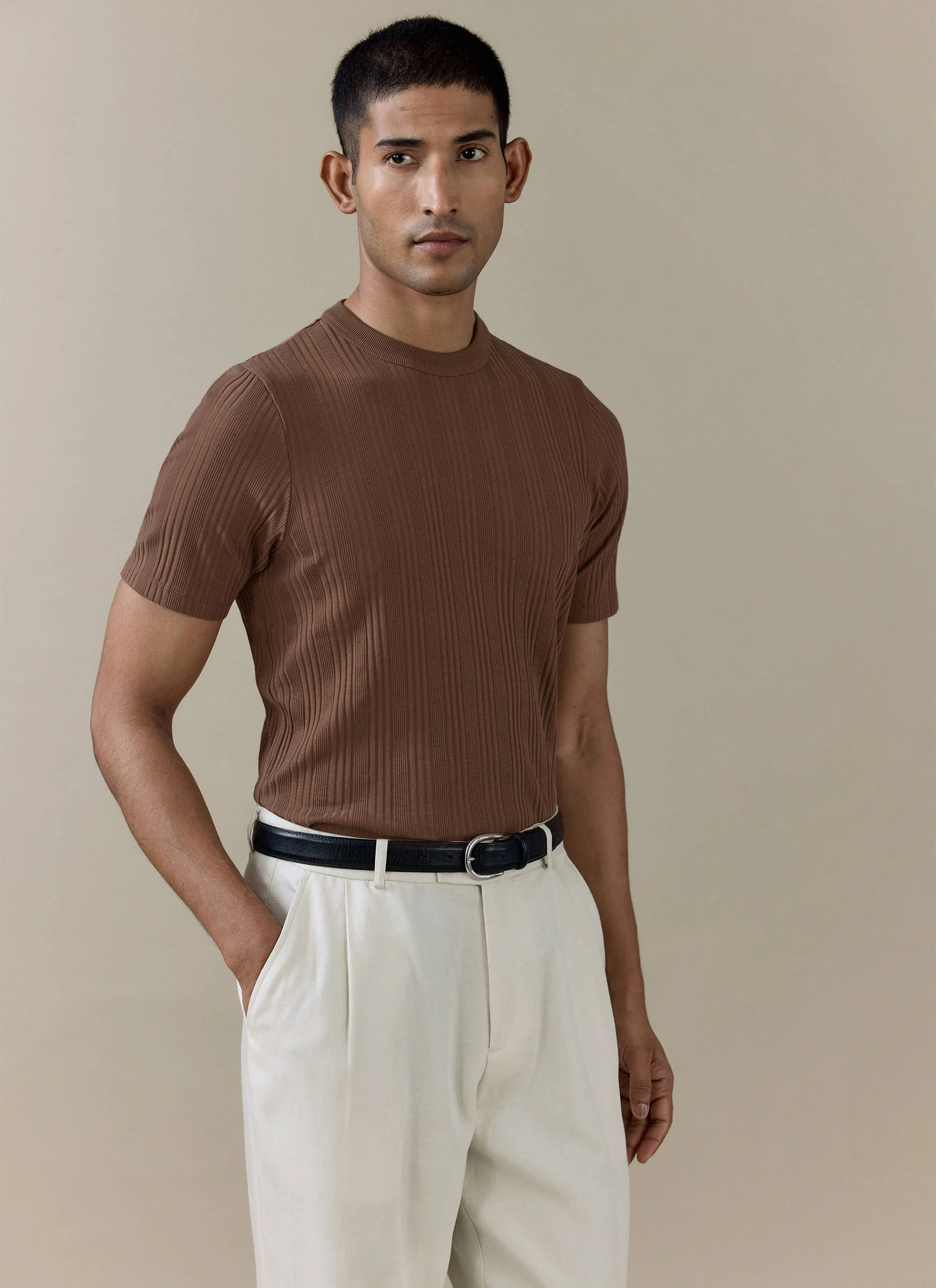 539-leon-slim-ribbed-t-shirt-cotton-brown-4.webp Leon Slim Ribbed T Shirt | Cotton | Brown